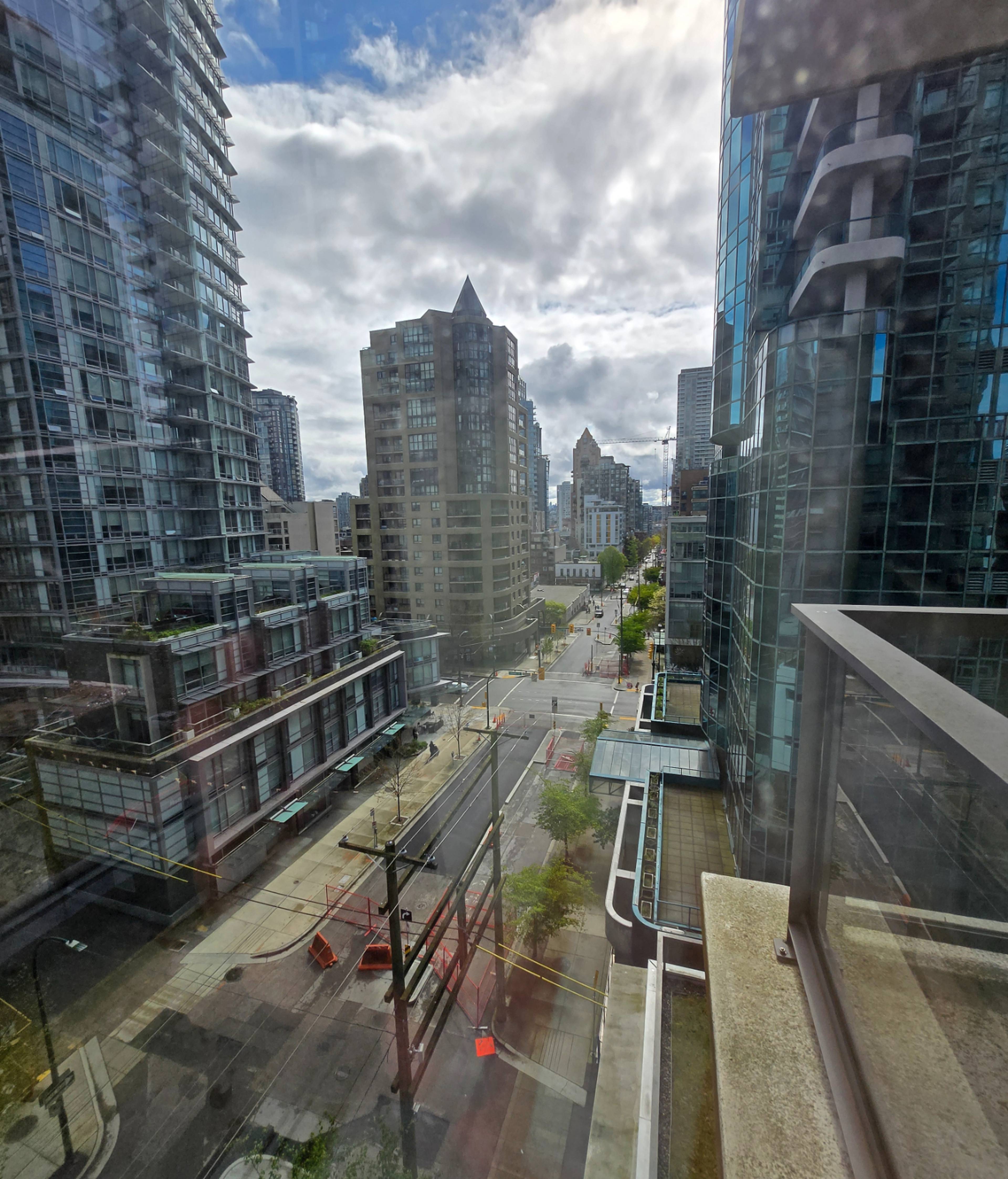 1308 Hornby St 6