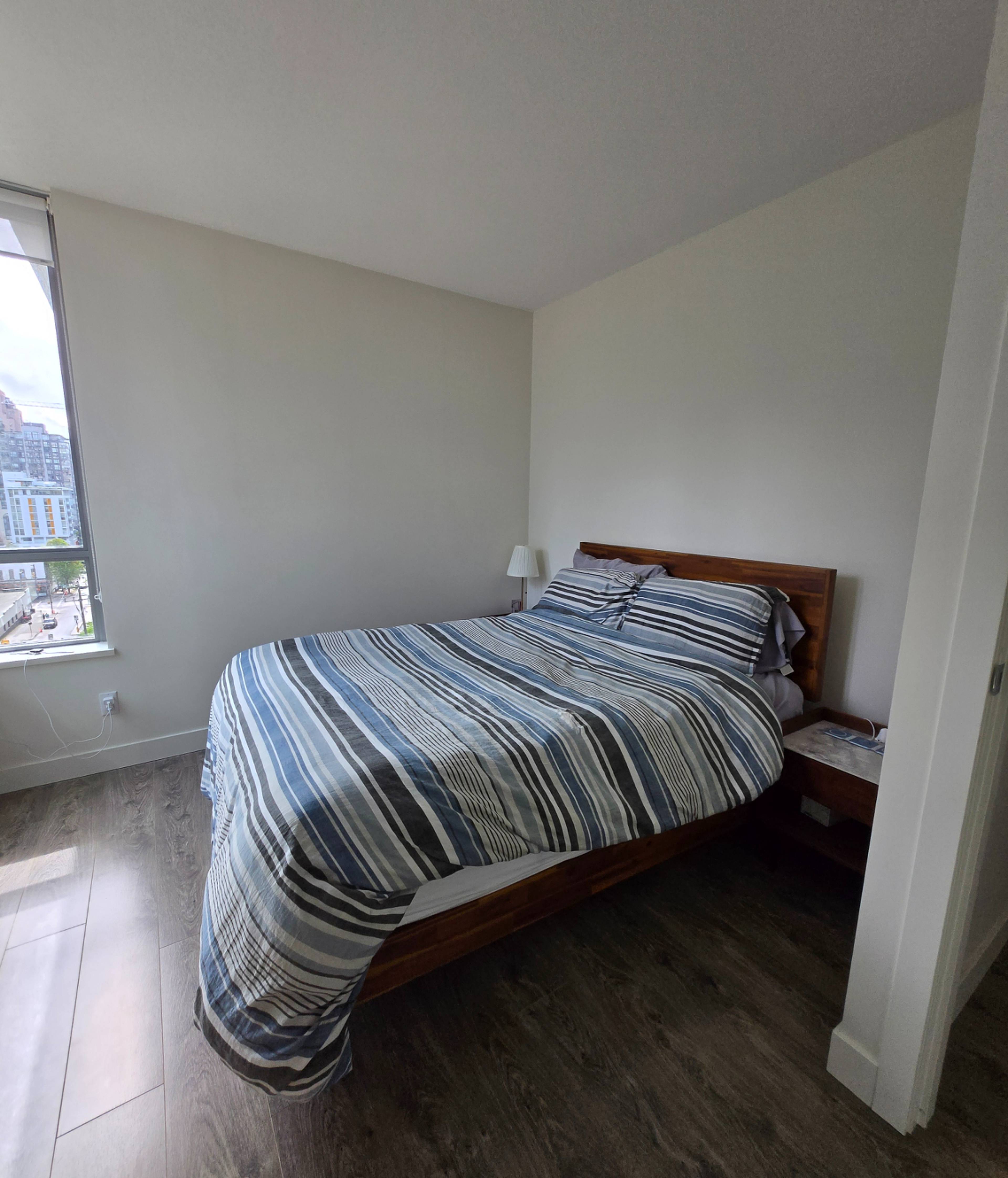 1308 Hornby St 7