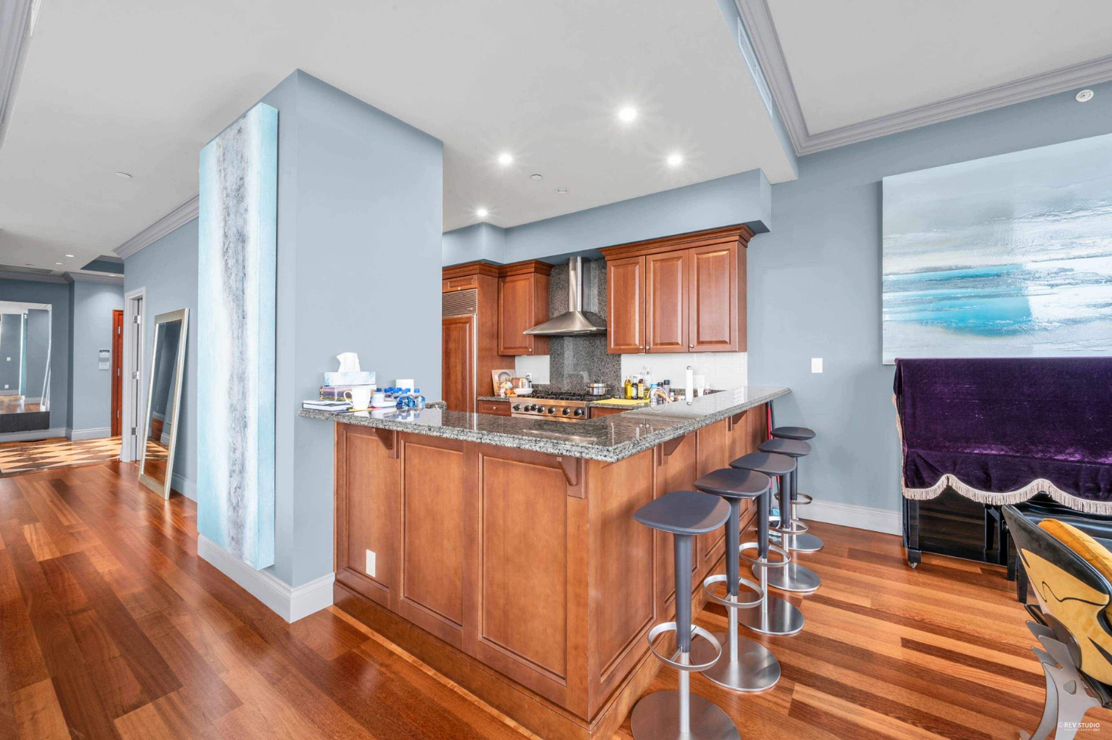 1515 Homer Mews 7