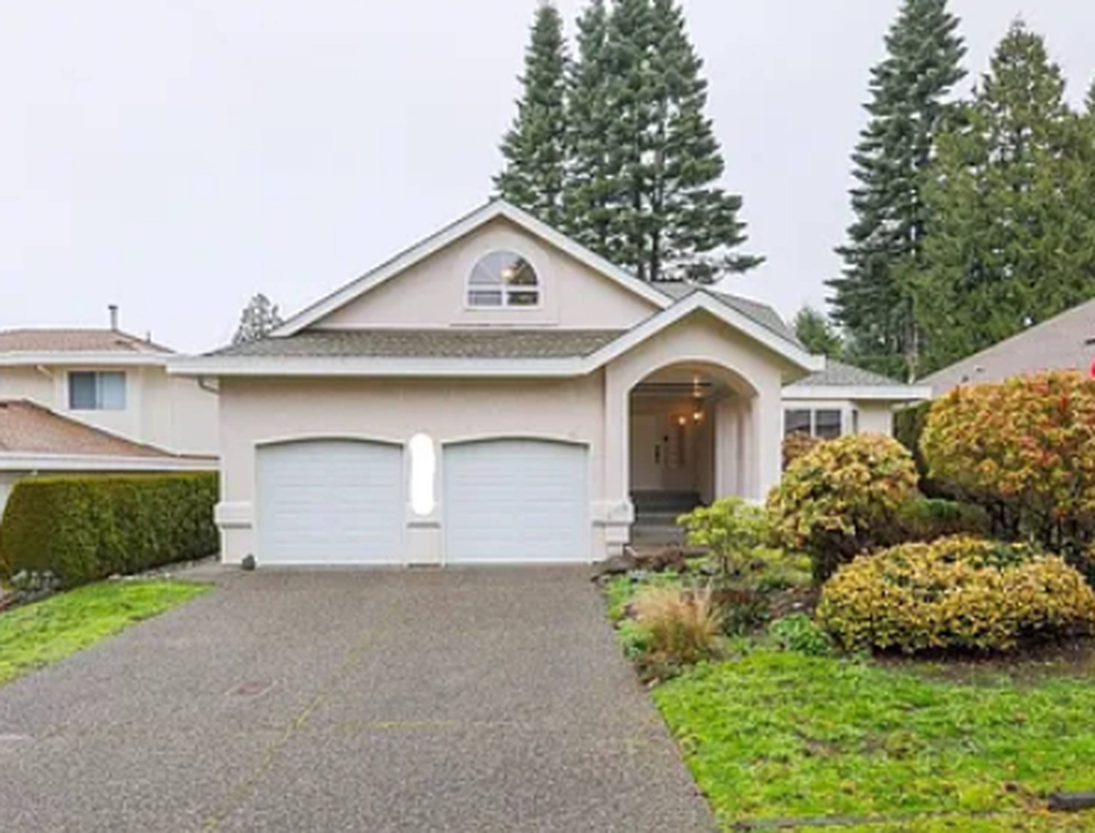 12572 18 Ave