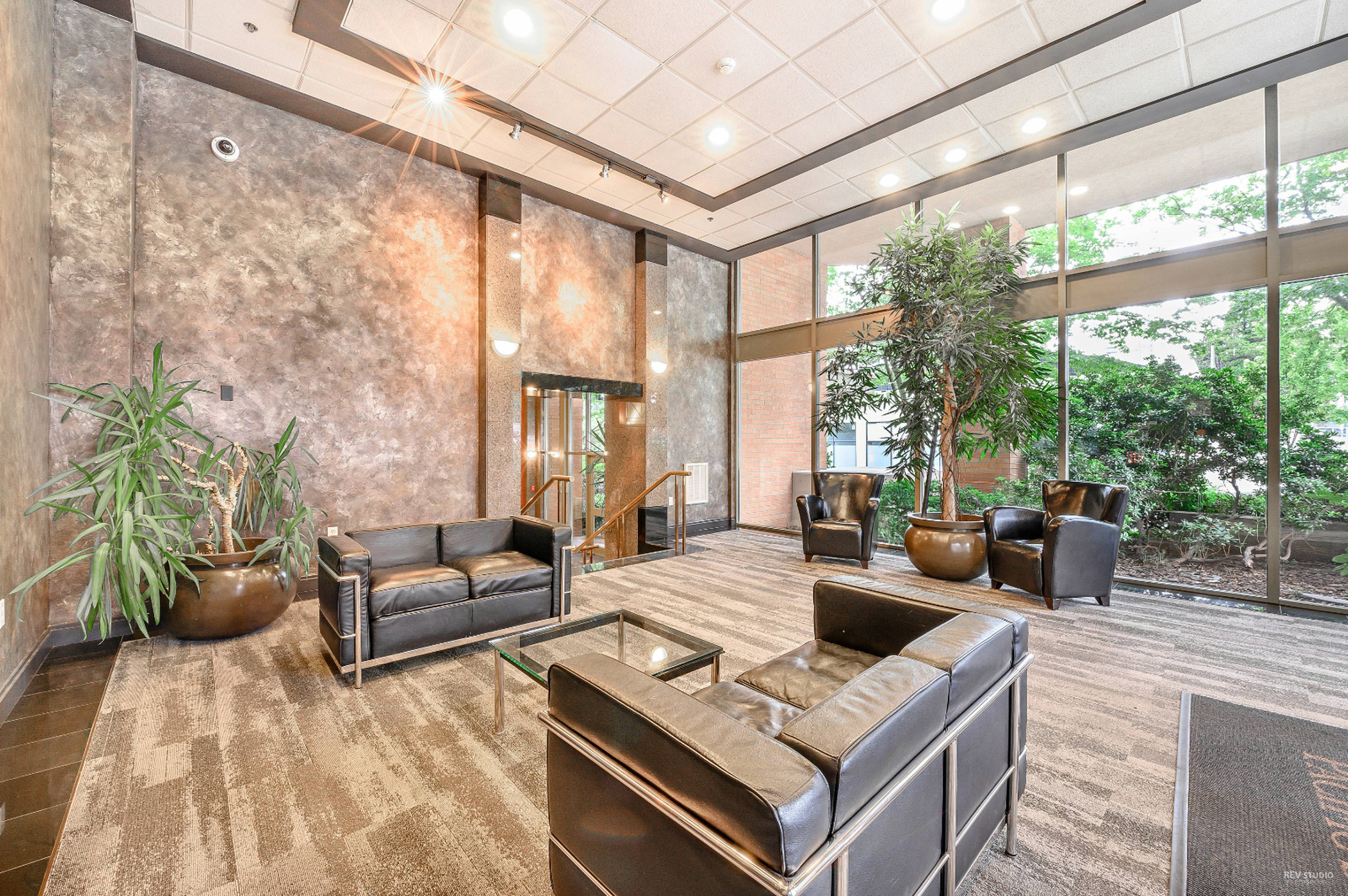 888 Pacific St 2