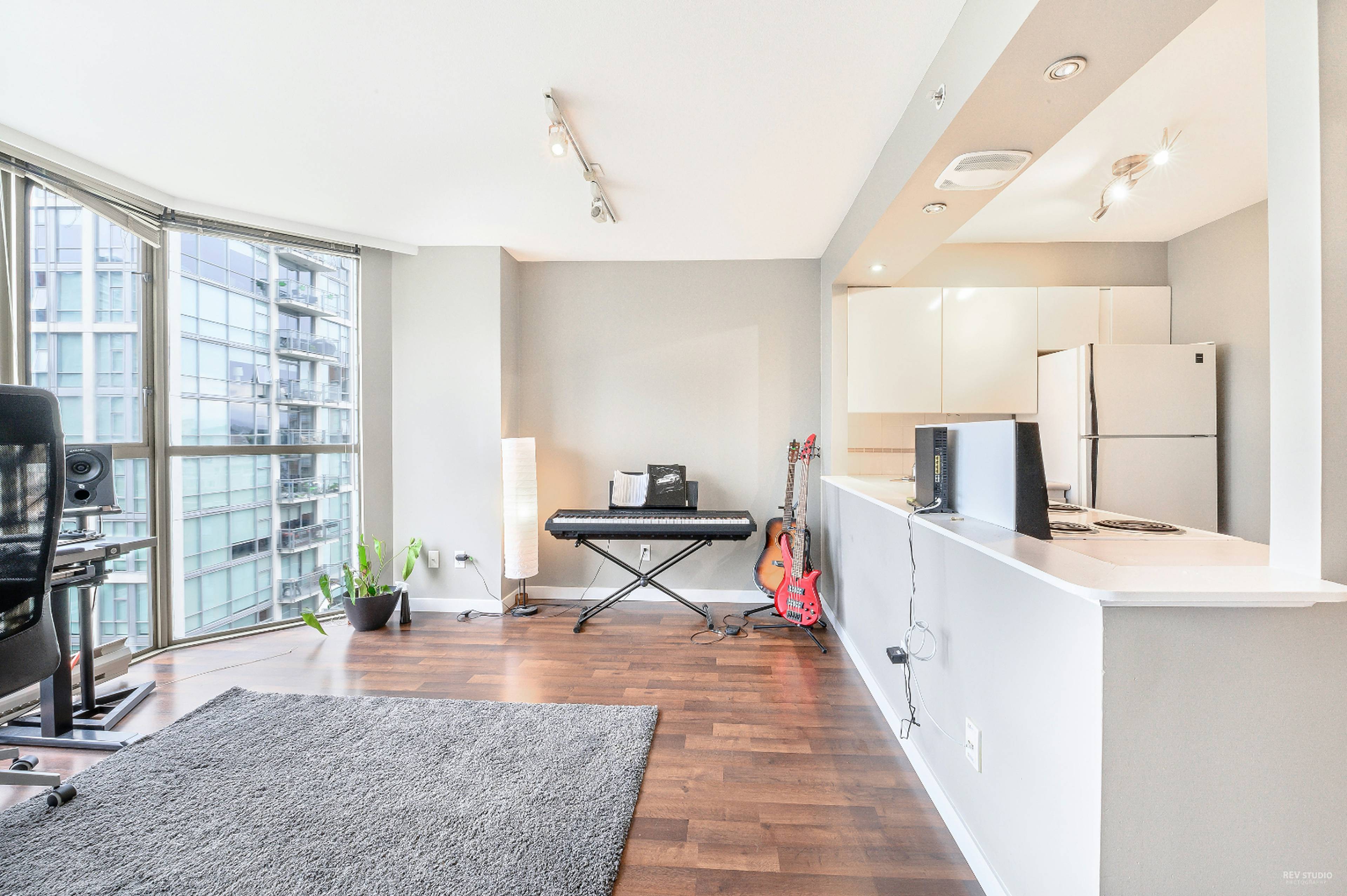 888 Pacific St 18
