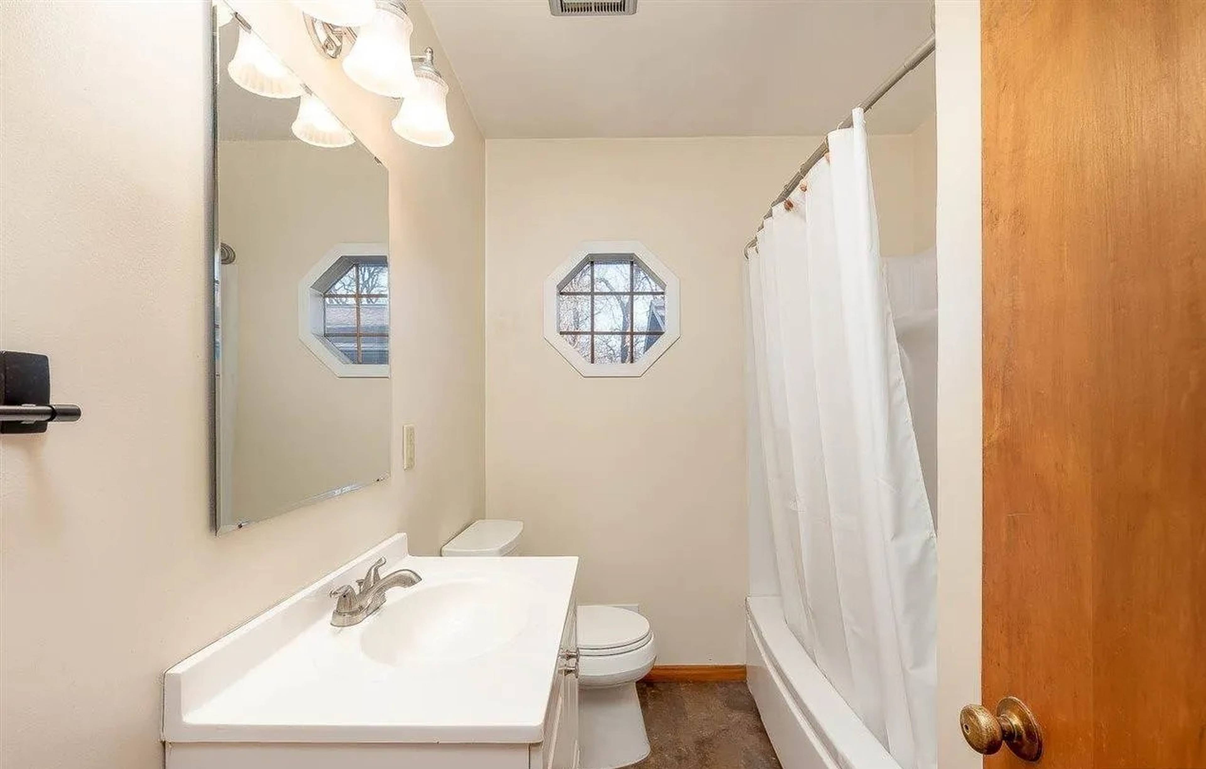 26 Millar Cres 6