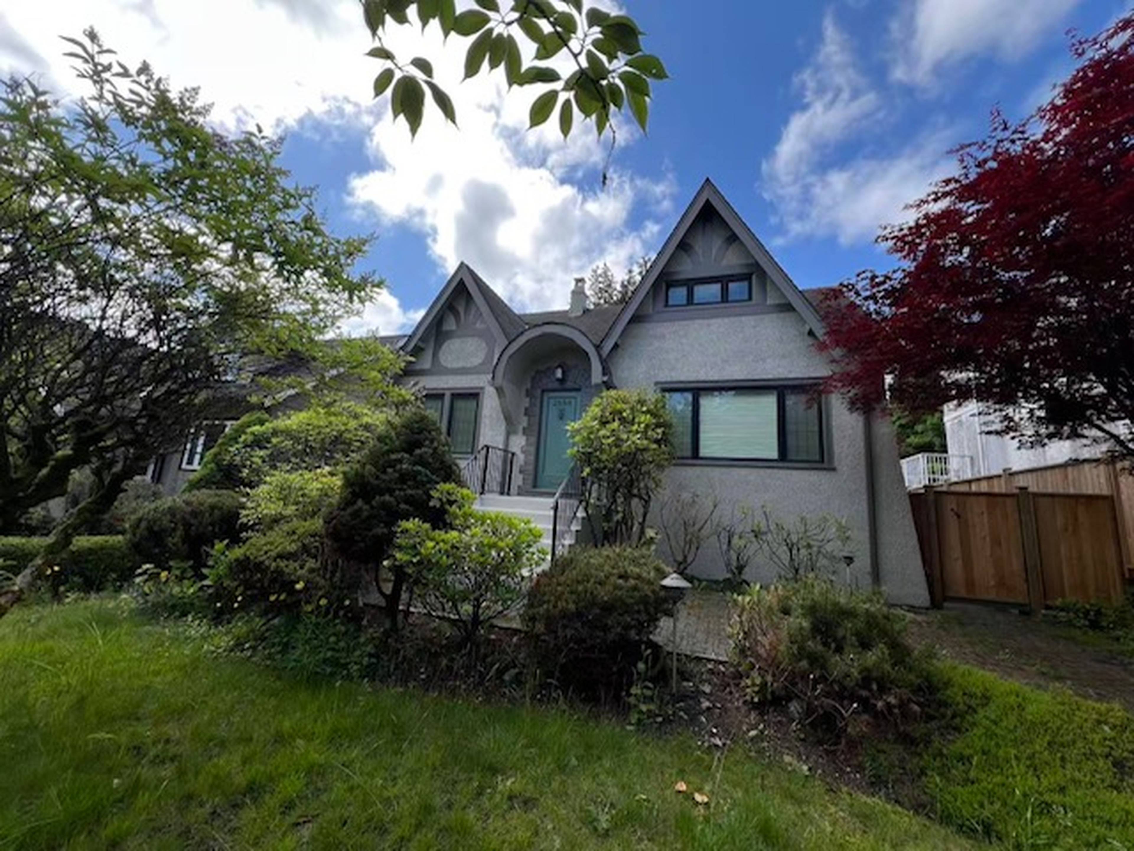 2888 W 30th Ave