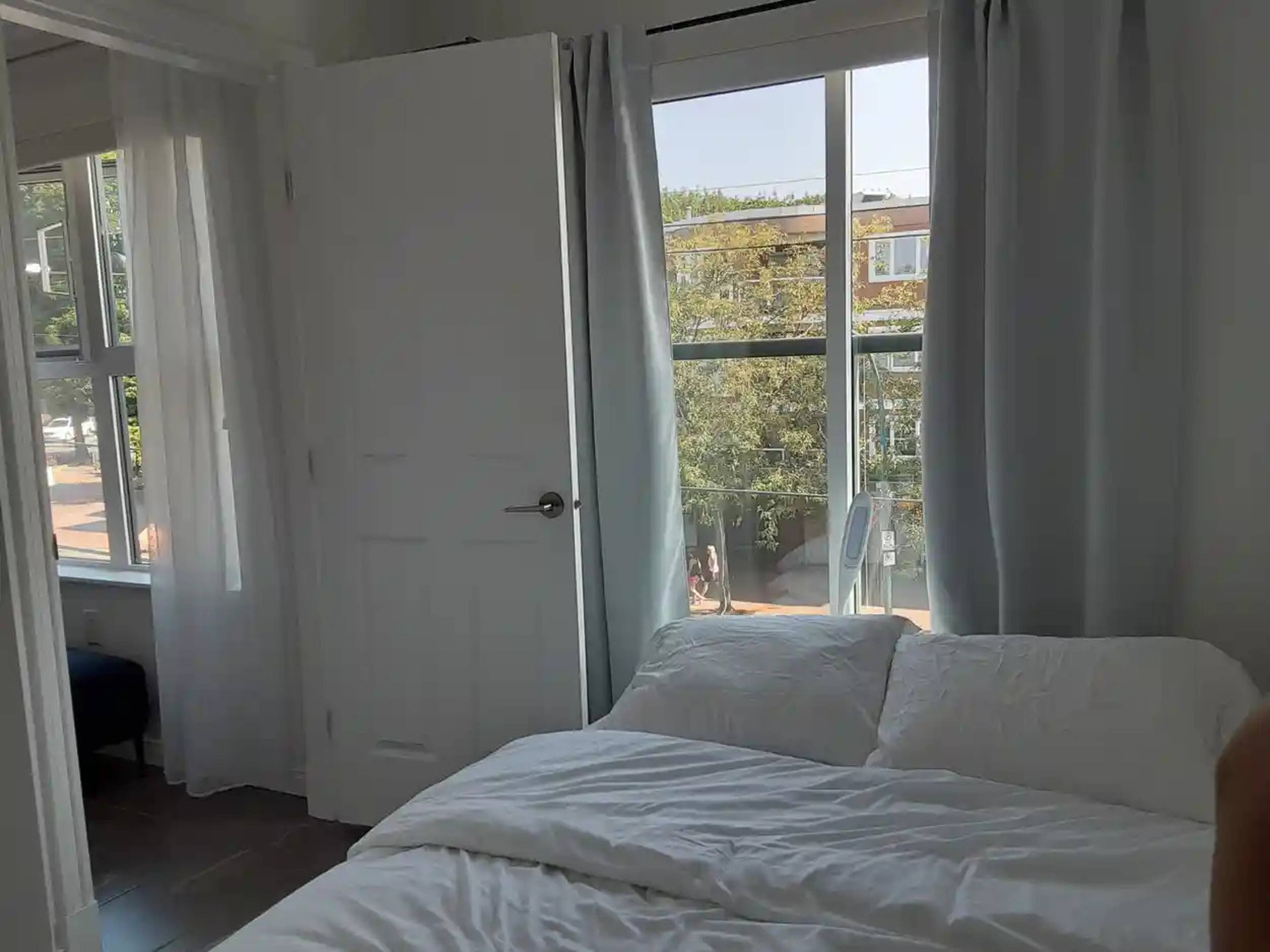 15210 Pacific Ave 15