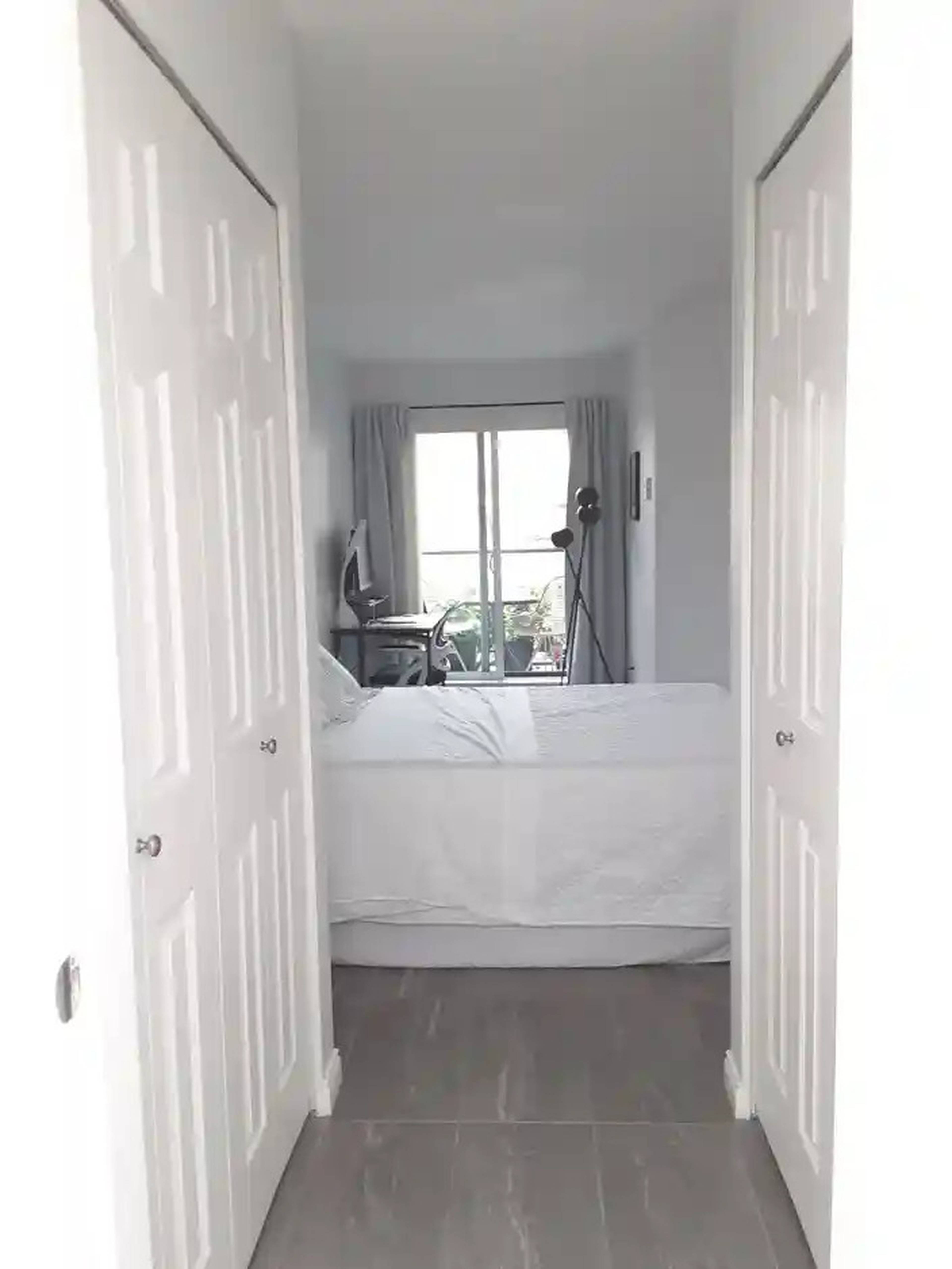 15210 Pacific Ave 19