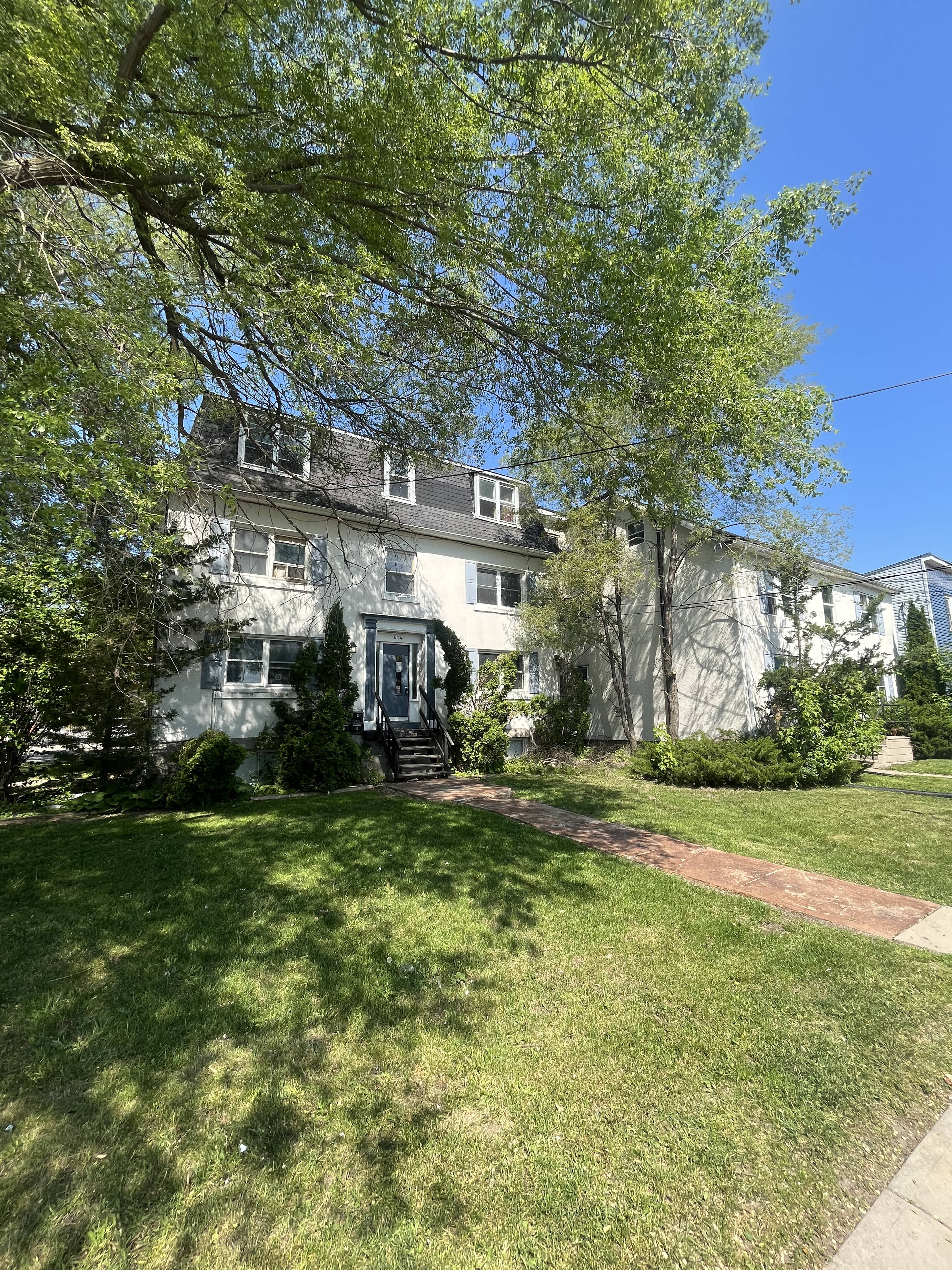 2 Bed  · 1 Bath for rent $1,700 / month