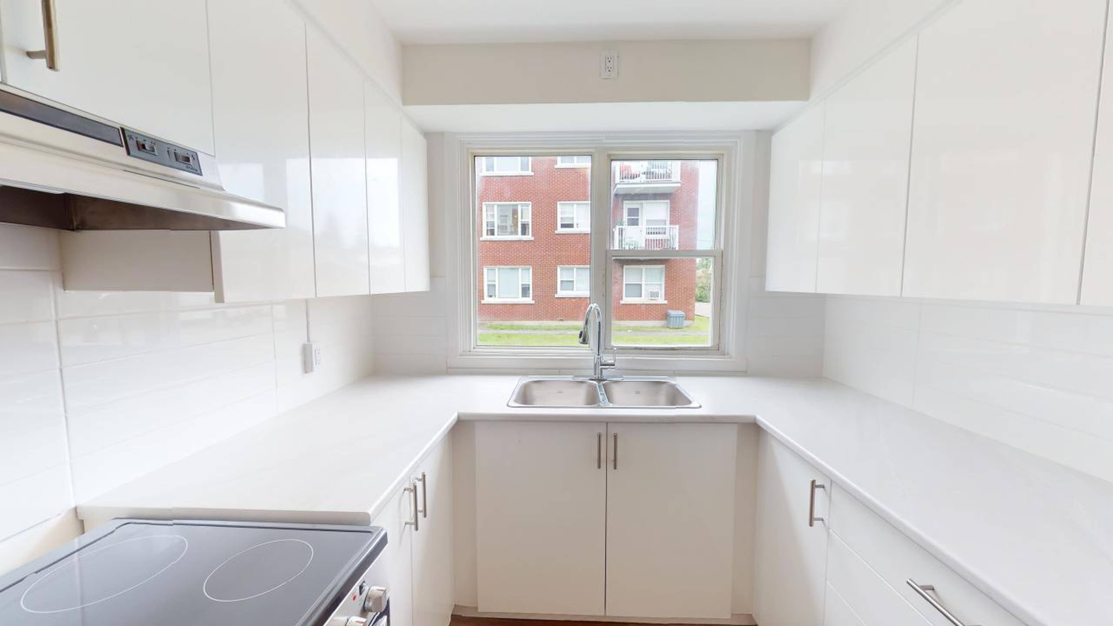 2 室  · 1 卫 for rent $1,979 / 月