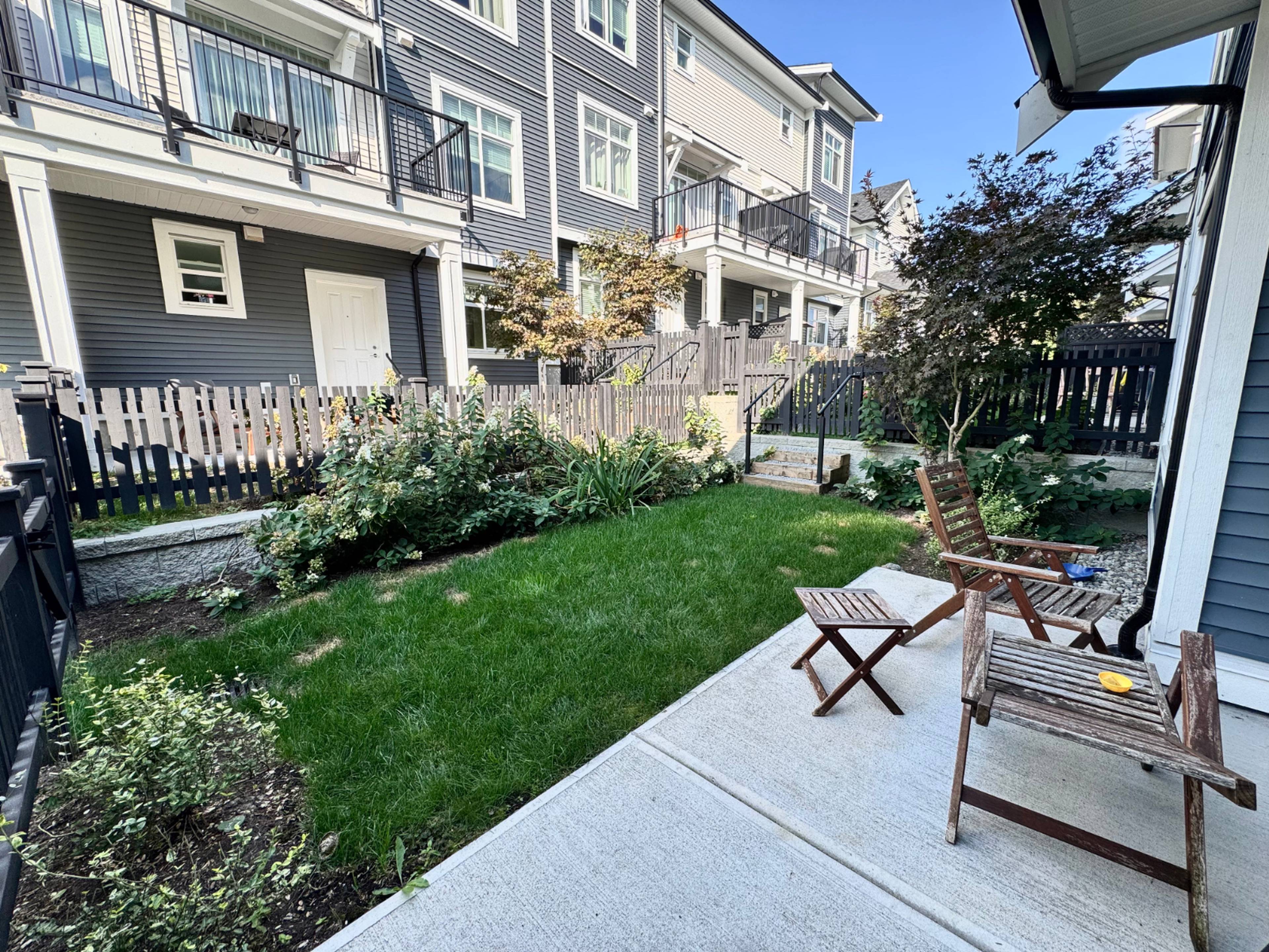 3489 Baycrest Ave 3