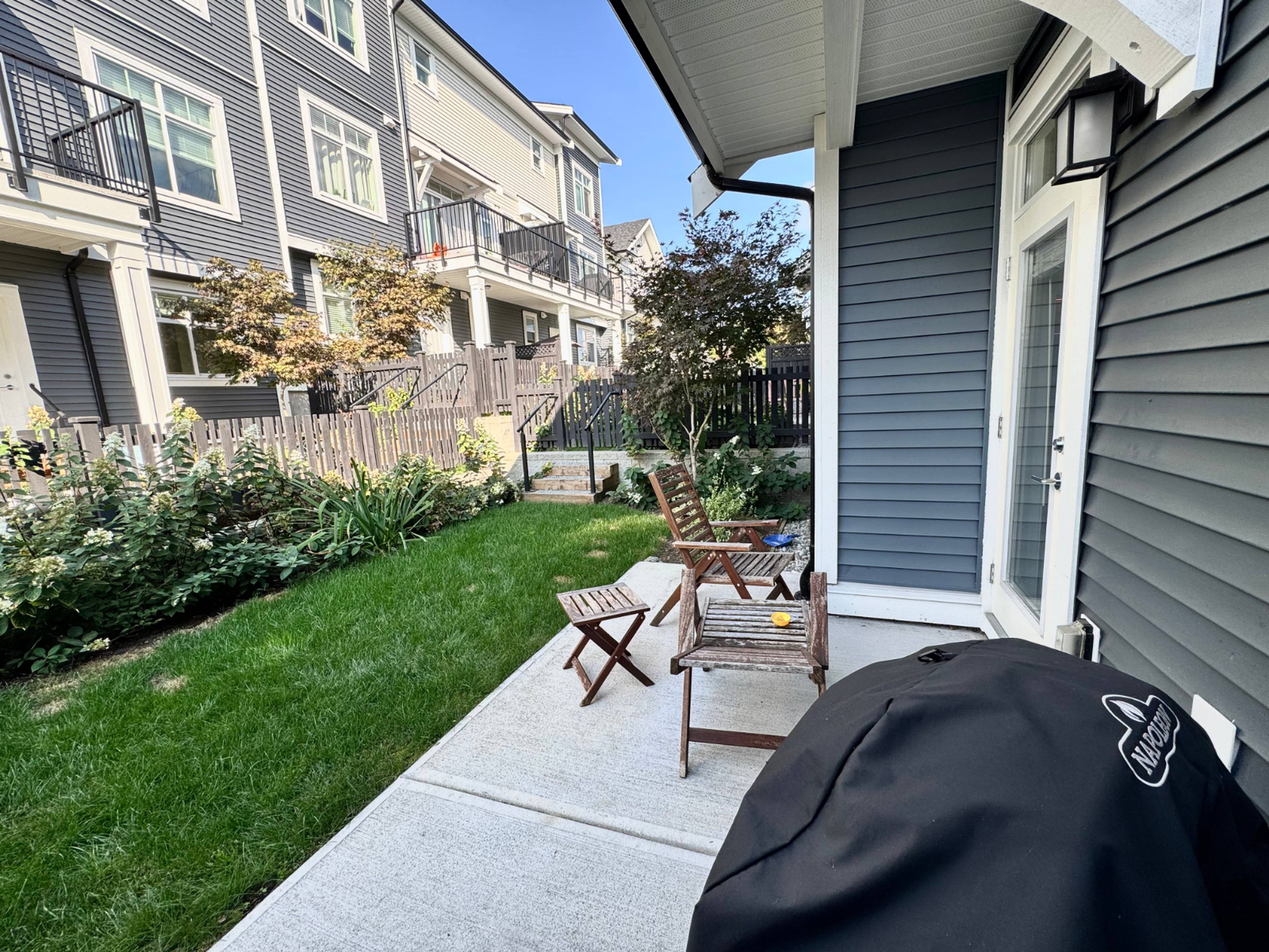 3489 Baycrest Ave 4