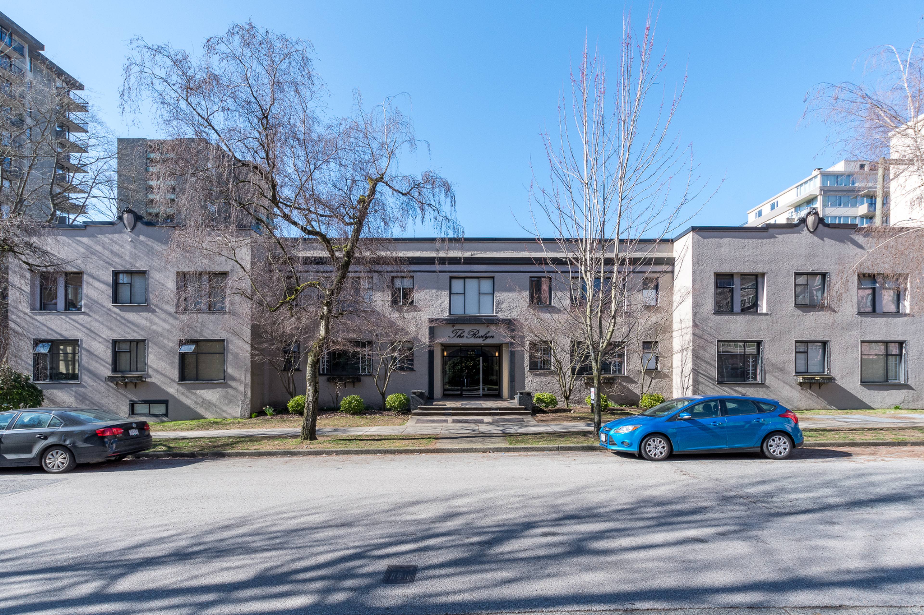 2 ch.  · 1 s. de bains for rent $3,190 / mois