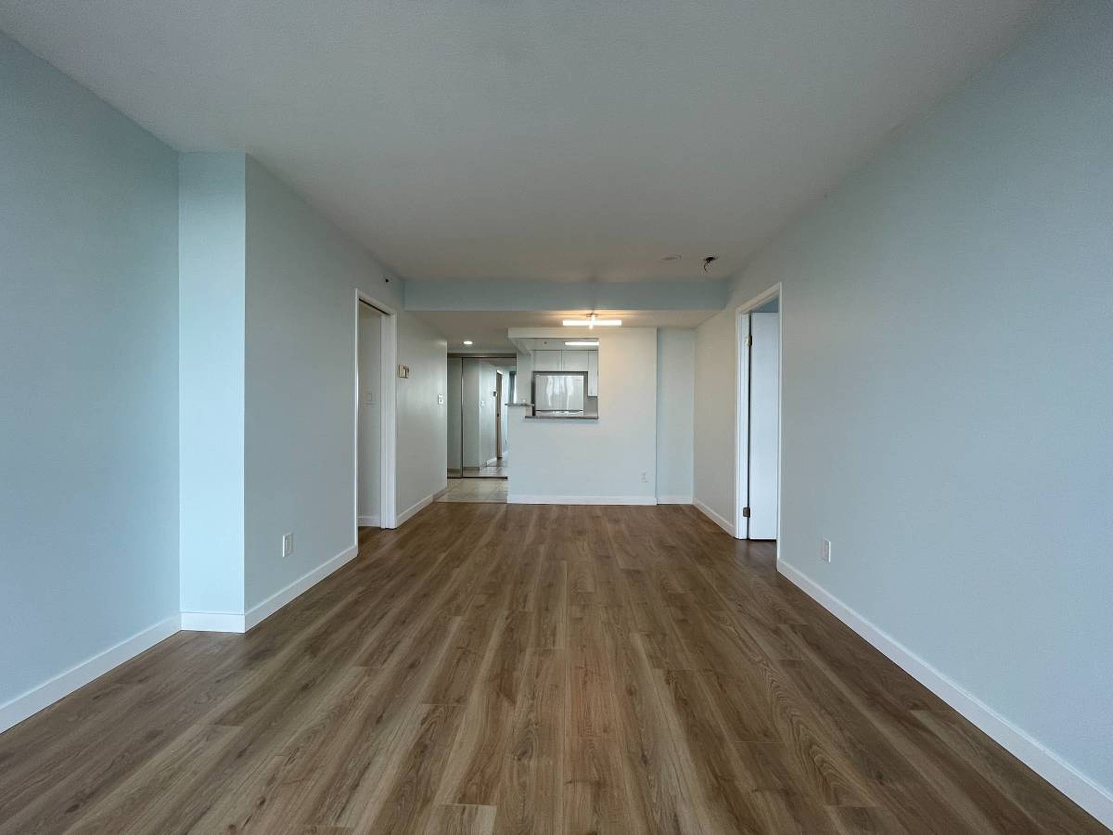 2 室  · 2 卫 for rent $2,450 / 月