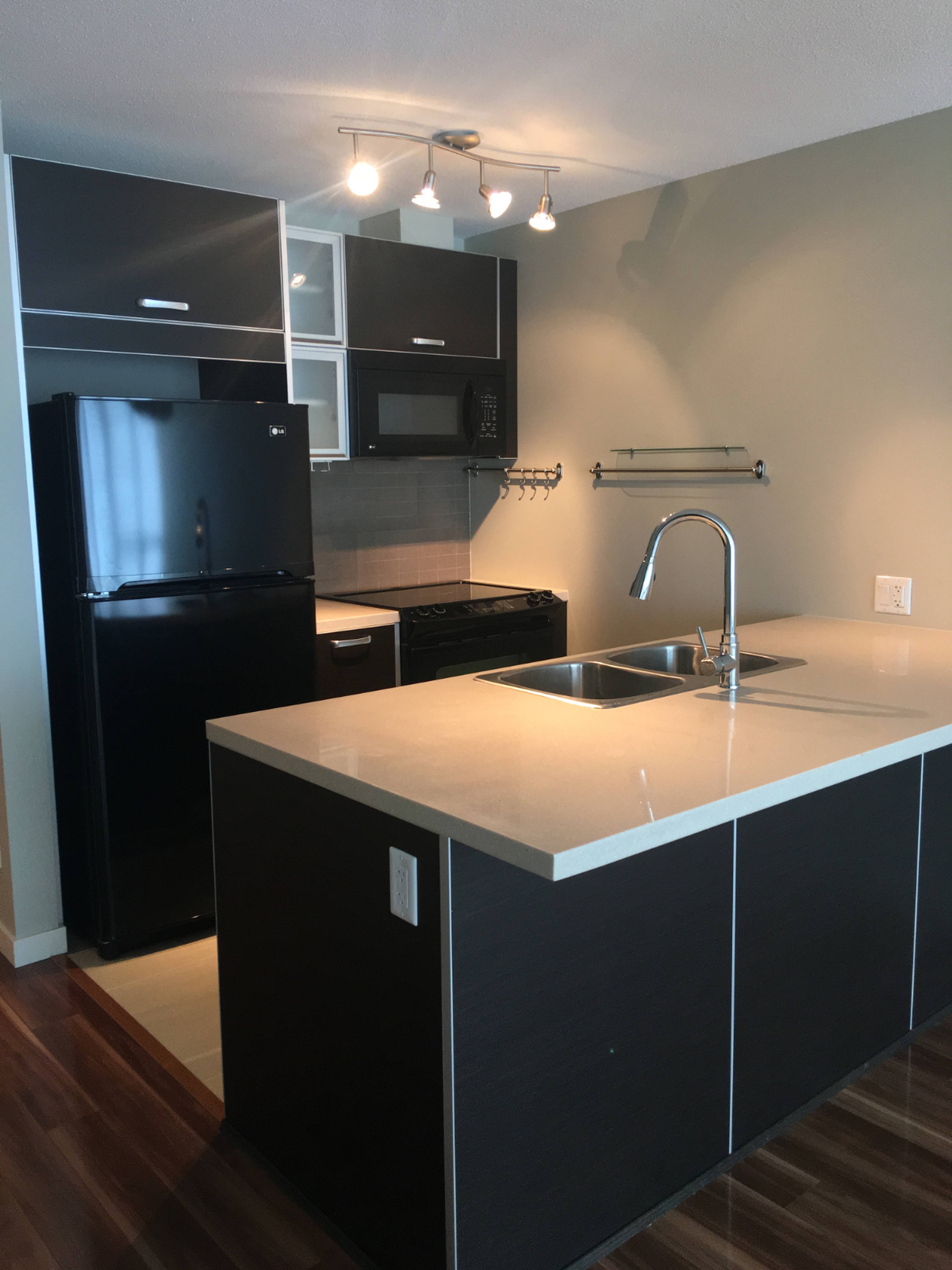 2 室  · 1.5 卫 for rent $1,900 / 月