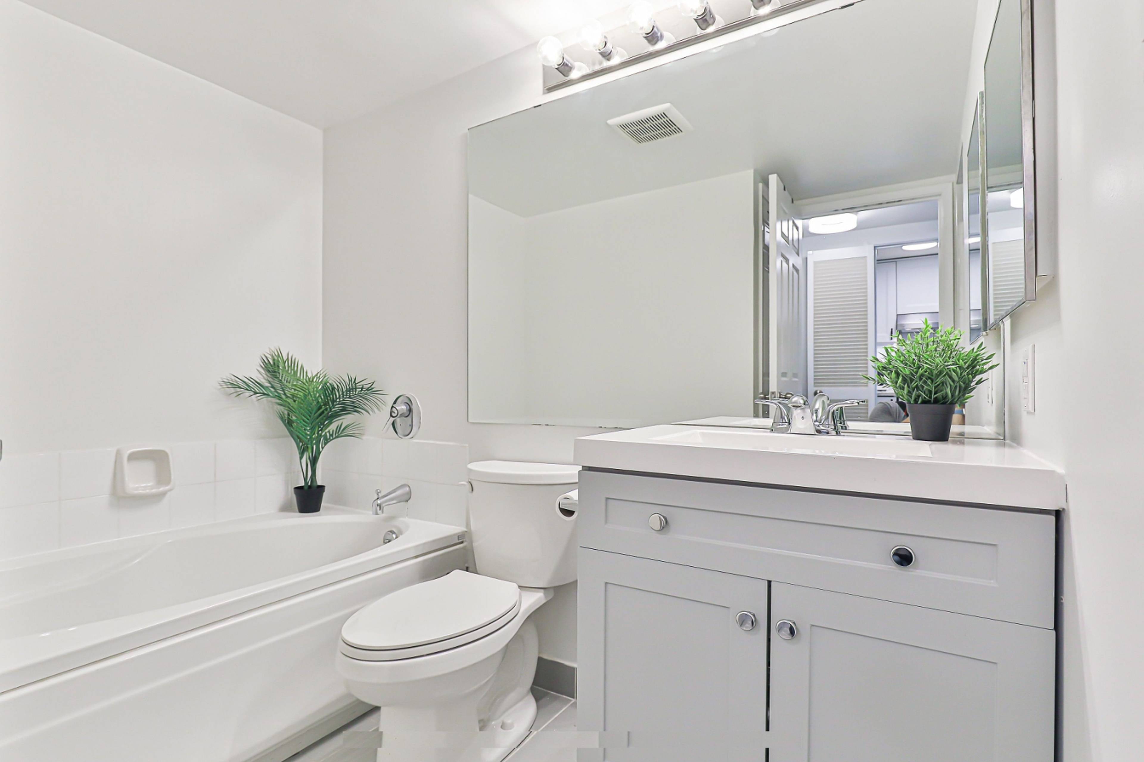 2 ch.  · 2 s. de bains for rent $1,788 / mois