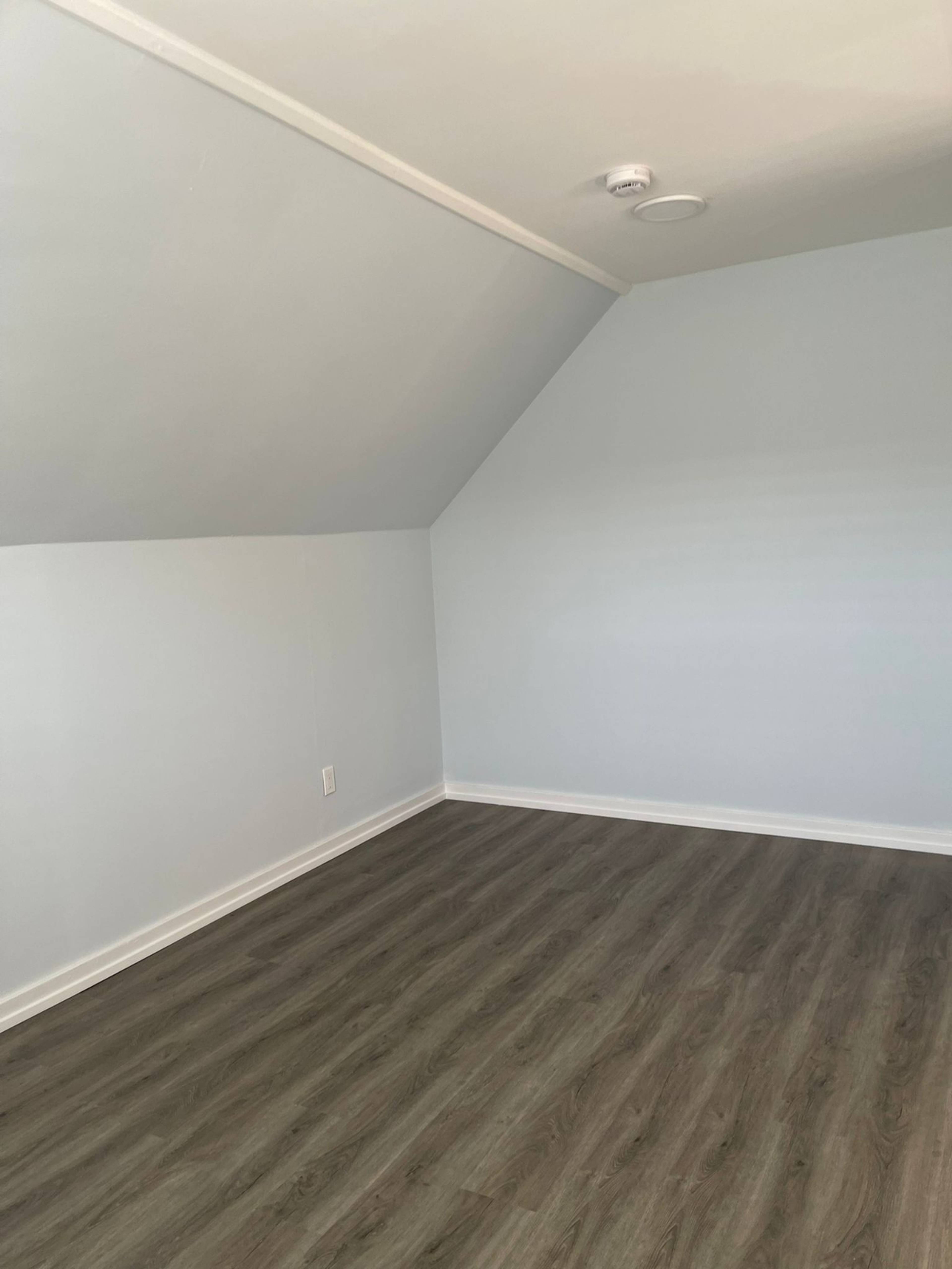 1 ch.  · 1 s. de bains for rent $1,600 / mois