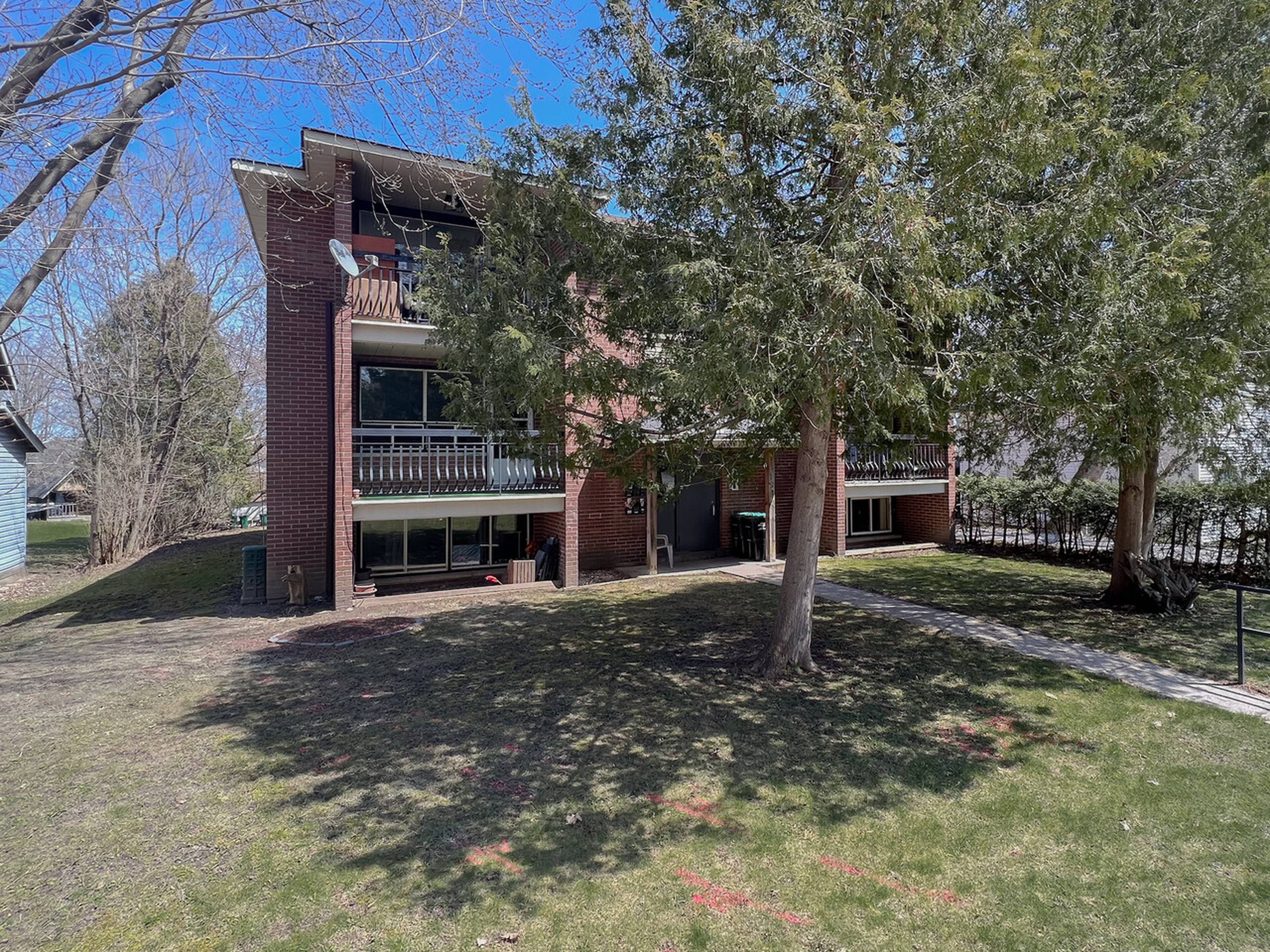 2 Bed  · 1 Bath for rent $1,850 / month