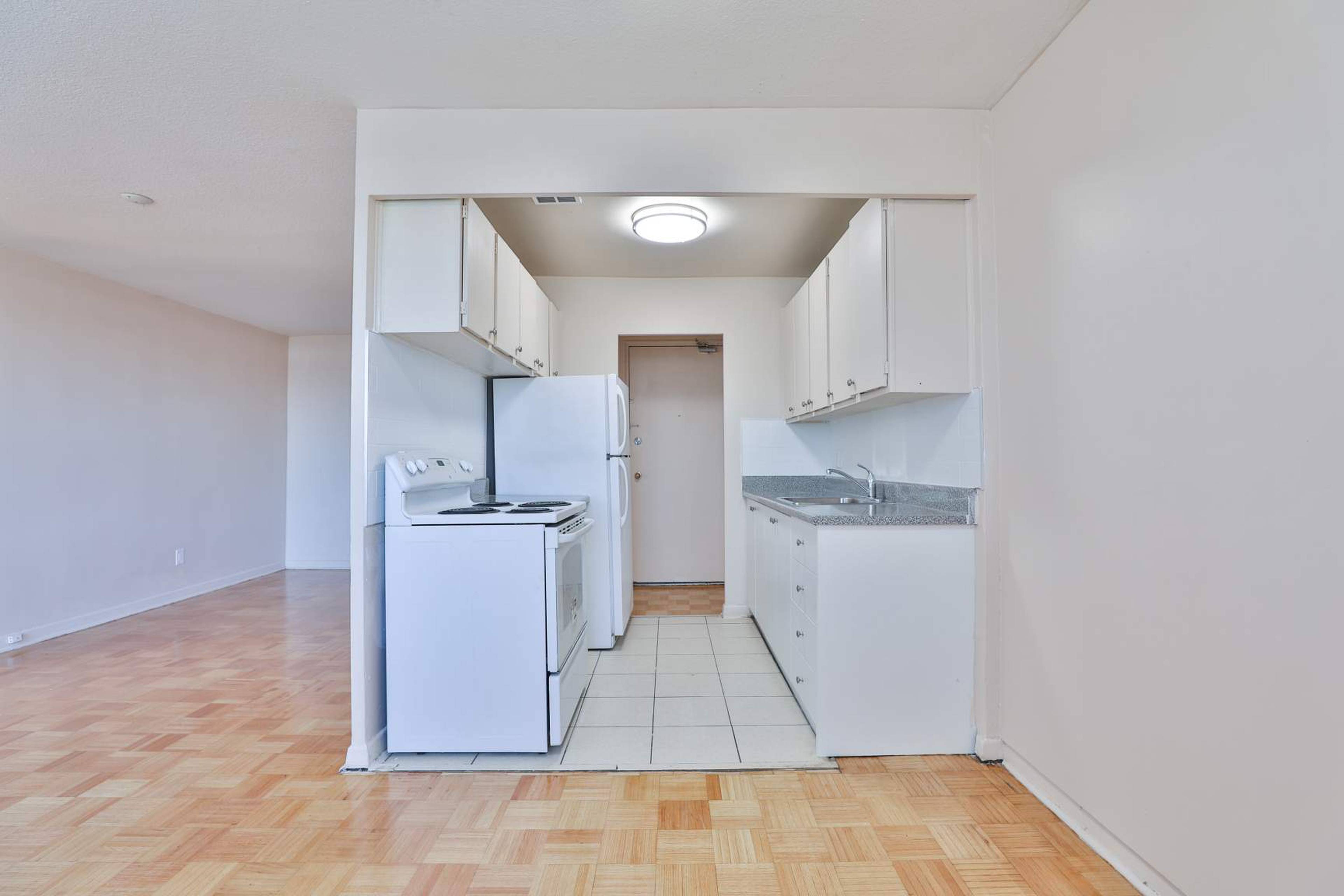 1 室  · 1 卫 for rent $1,749 / 月