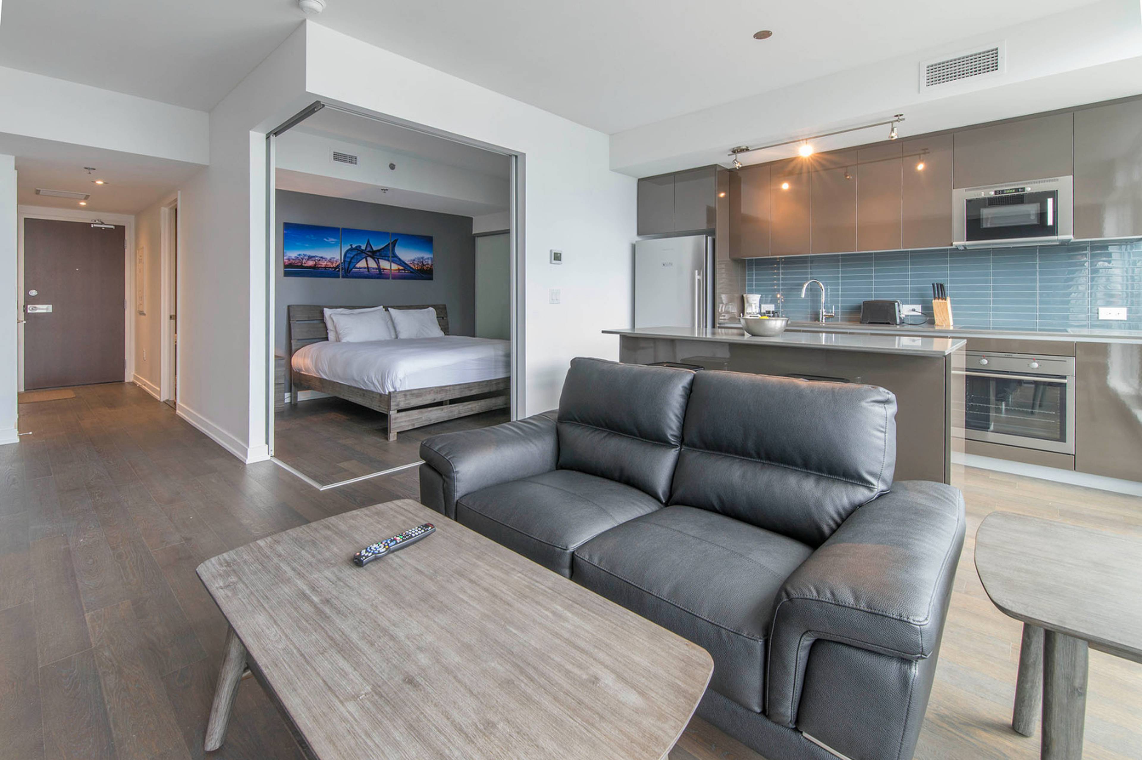 1 ch.  · 1 s. de bains for rent $125+ / jour