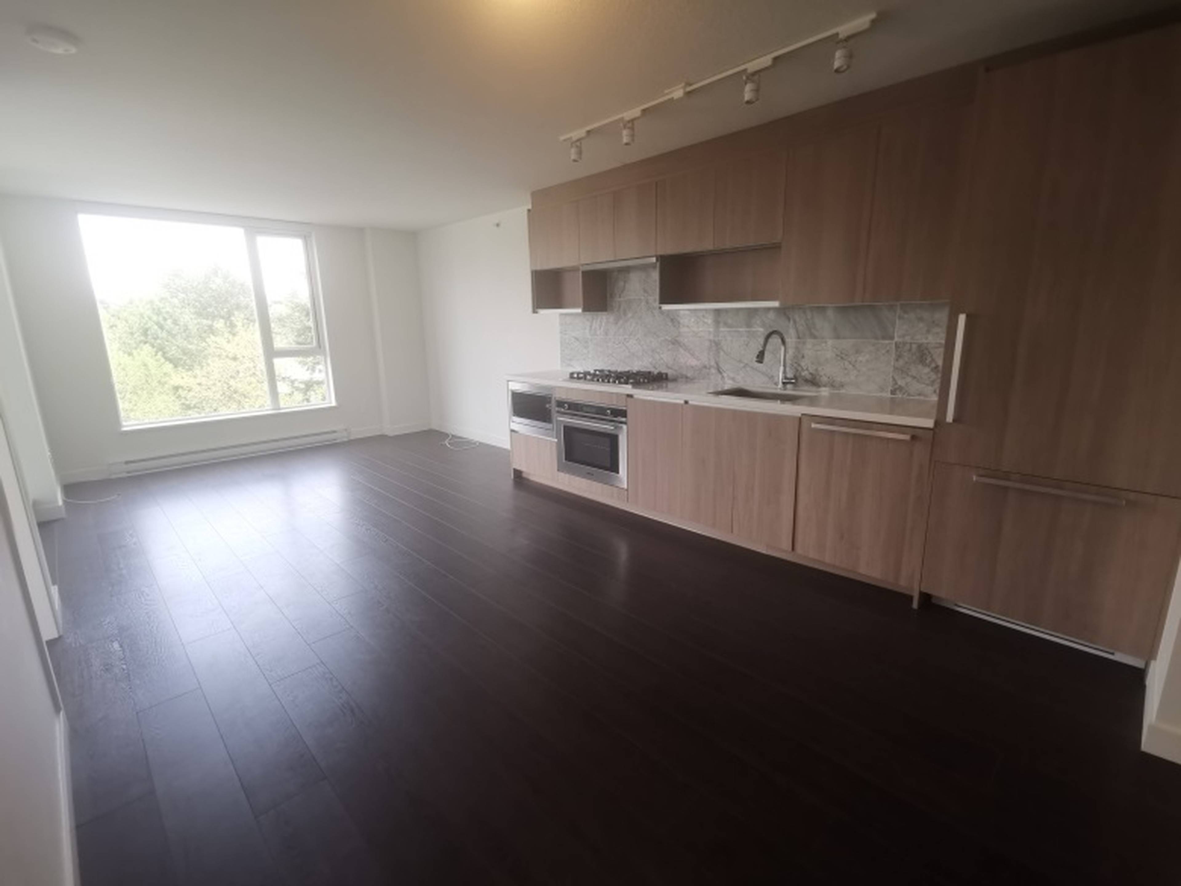 2 Bed  · 1 Bath for rent $1,800 / month
