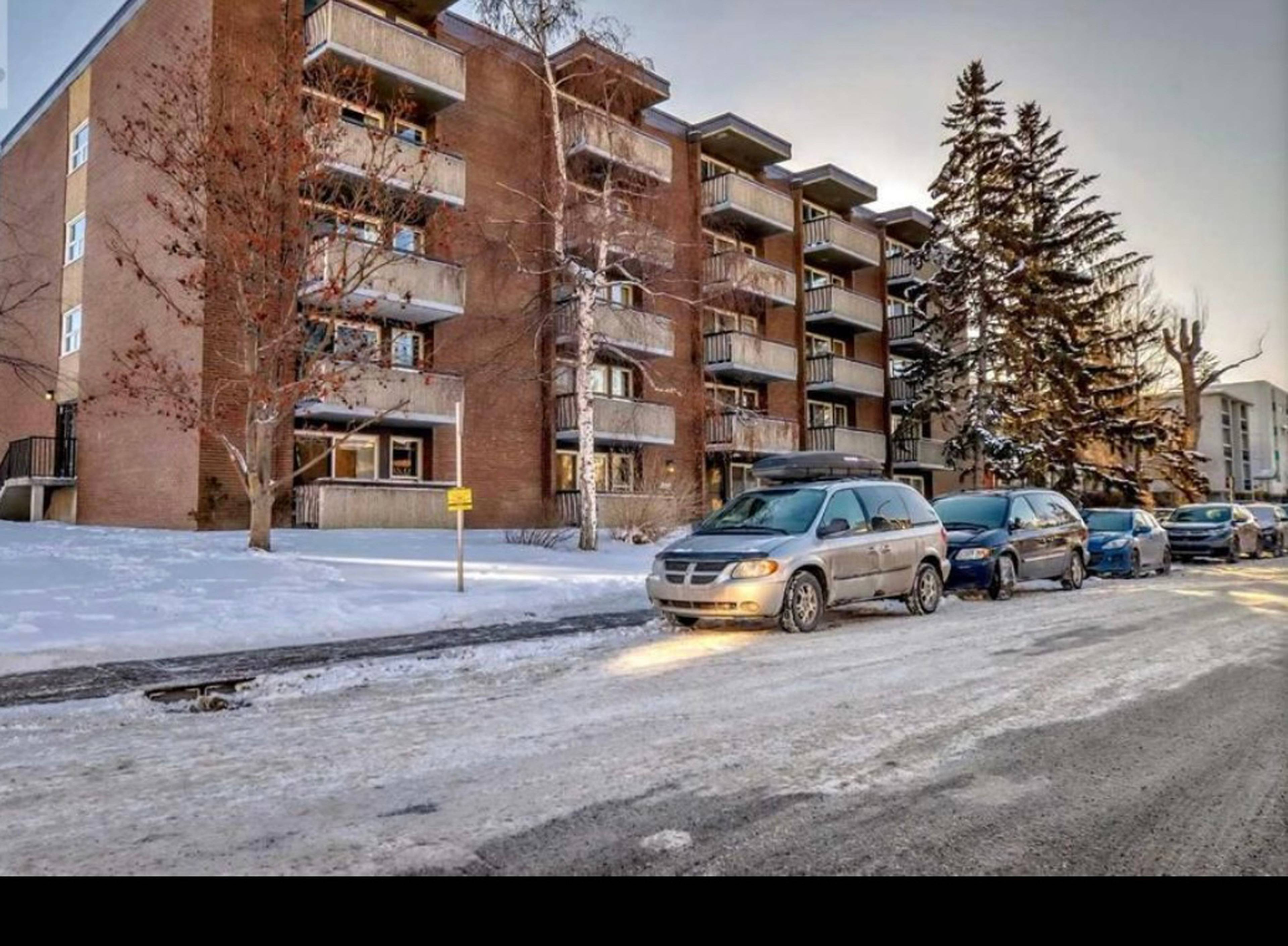 1 ch.  · 1 s. de bains for rent $1,675 / mois