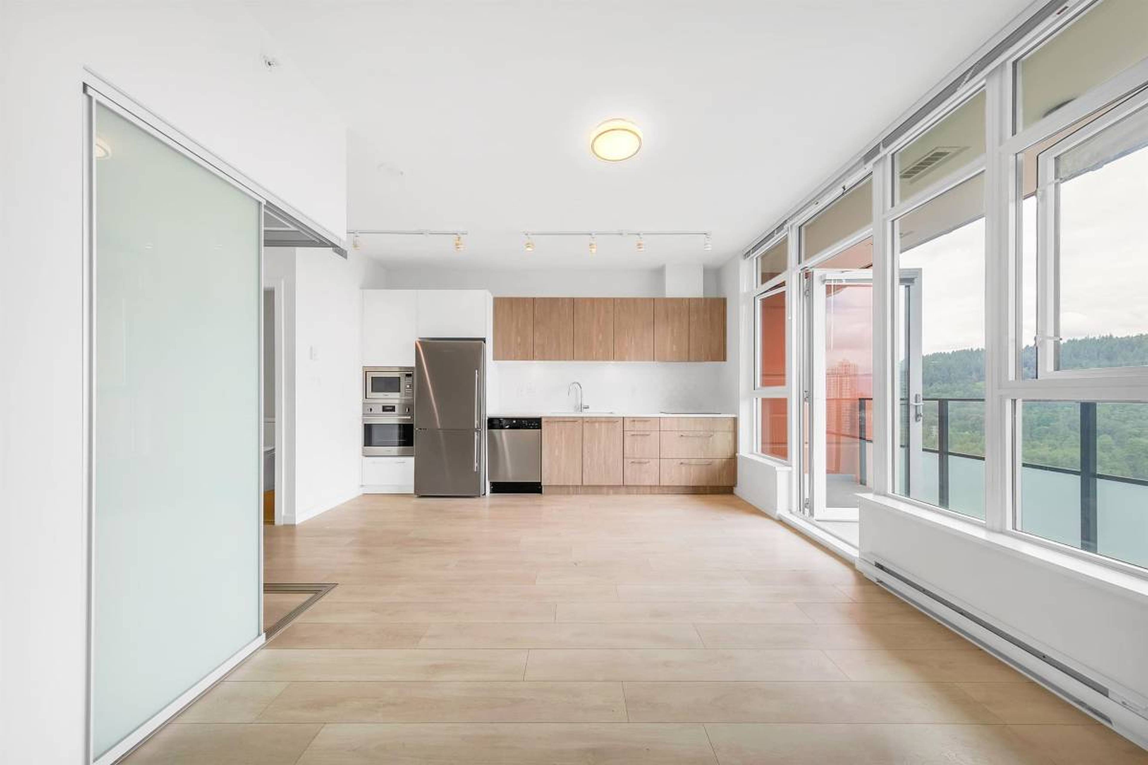 1 ch.  · 1 s. de bains for rent $2,150 / mois