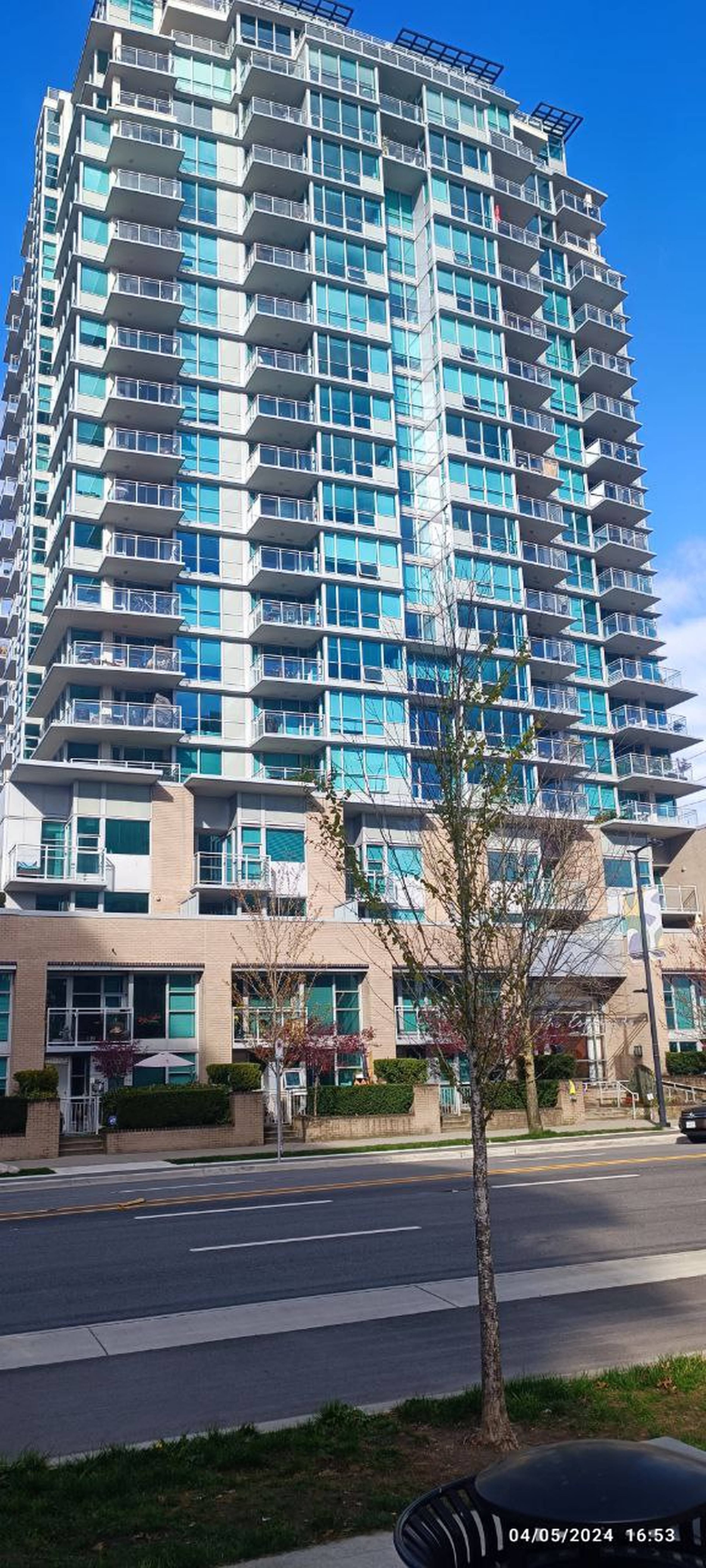 1 ch.  · 1 s. de bains for rent $2,900 / mois