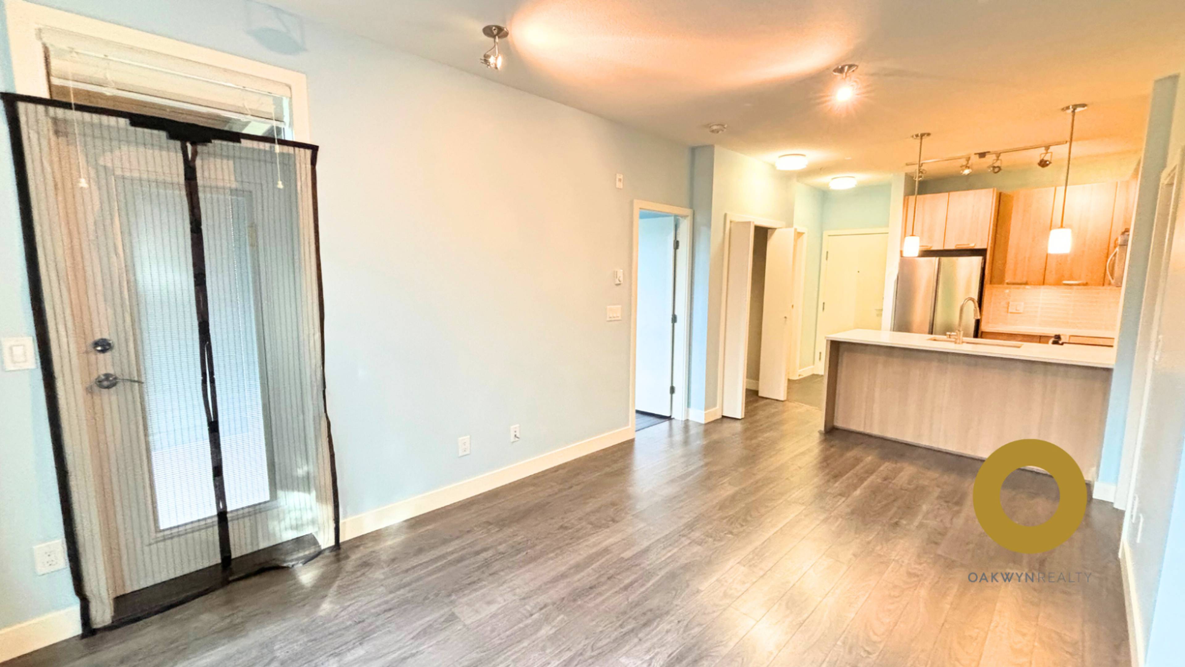 2 室  · 2 卫 for rent $2,300 / 月