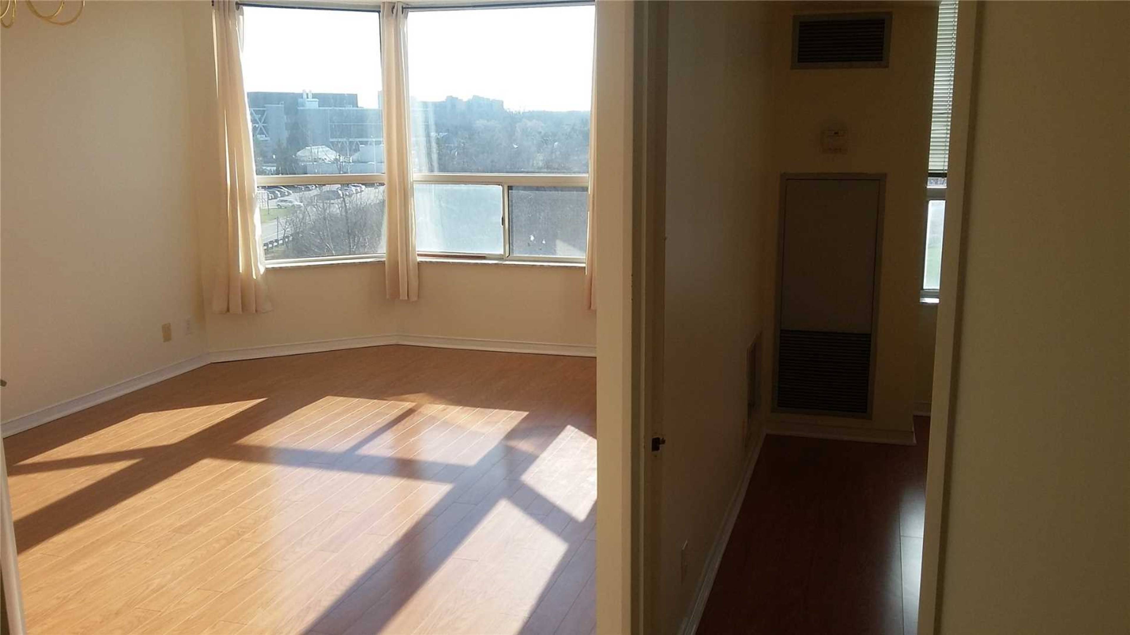 1 ch.  · 1 s. de bains for rent $2,097 / mois