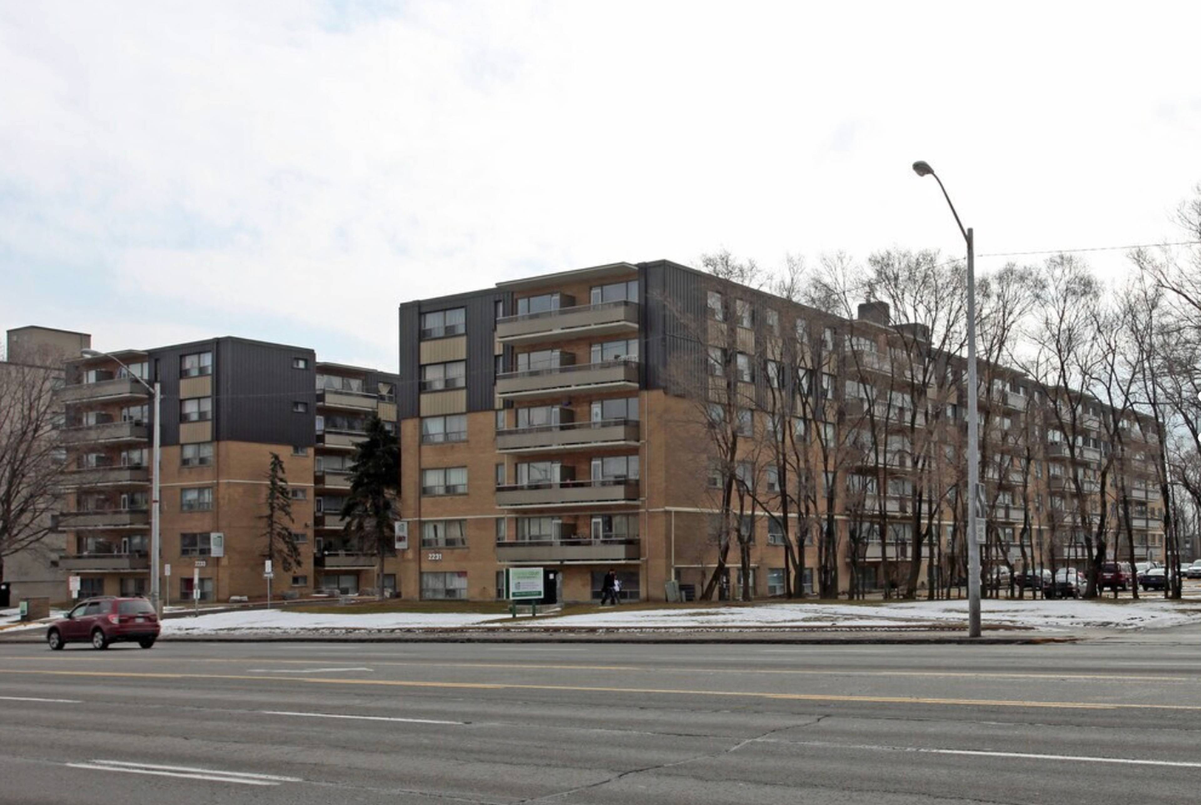 1 ch.  · 1 s. de bains for rent $1,800 / mois