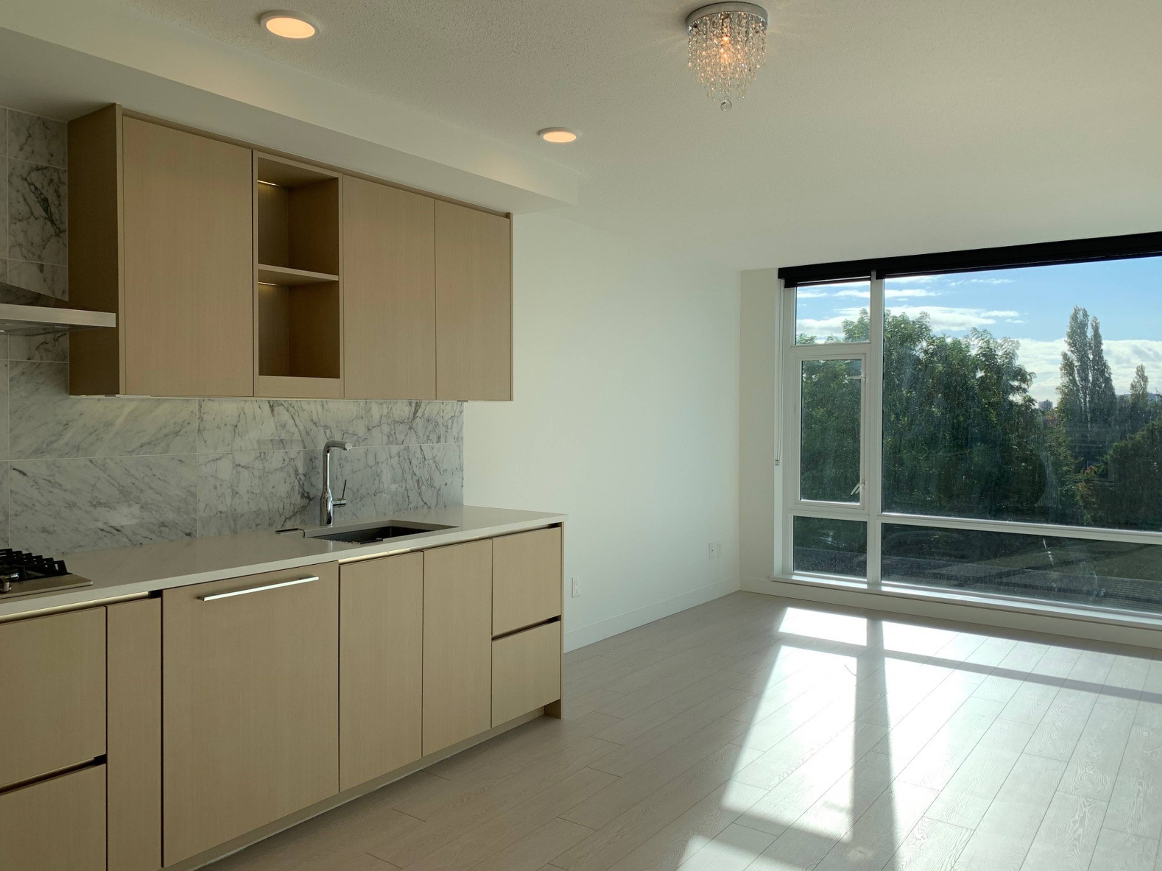 1 ch.  · 1 s. de bains for rent $2,250 / mois