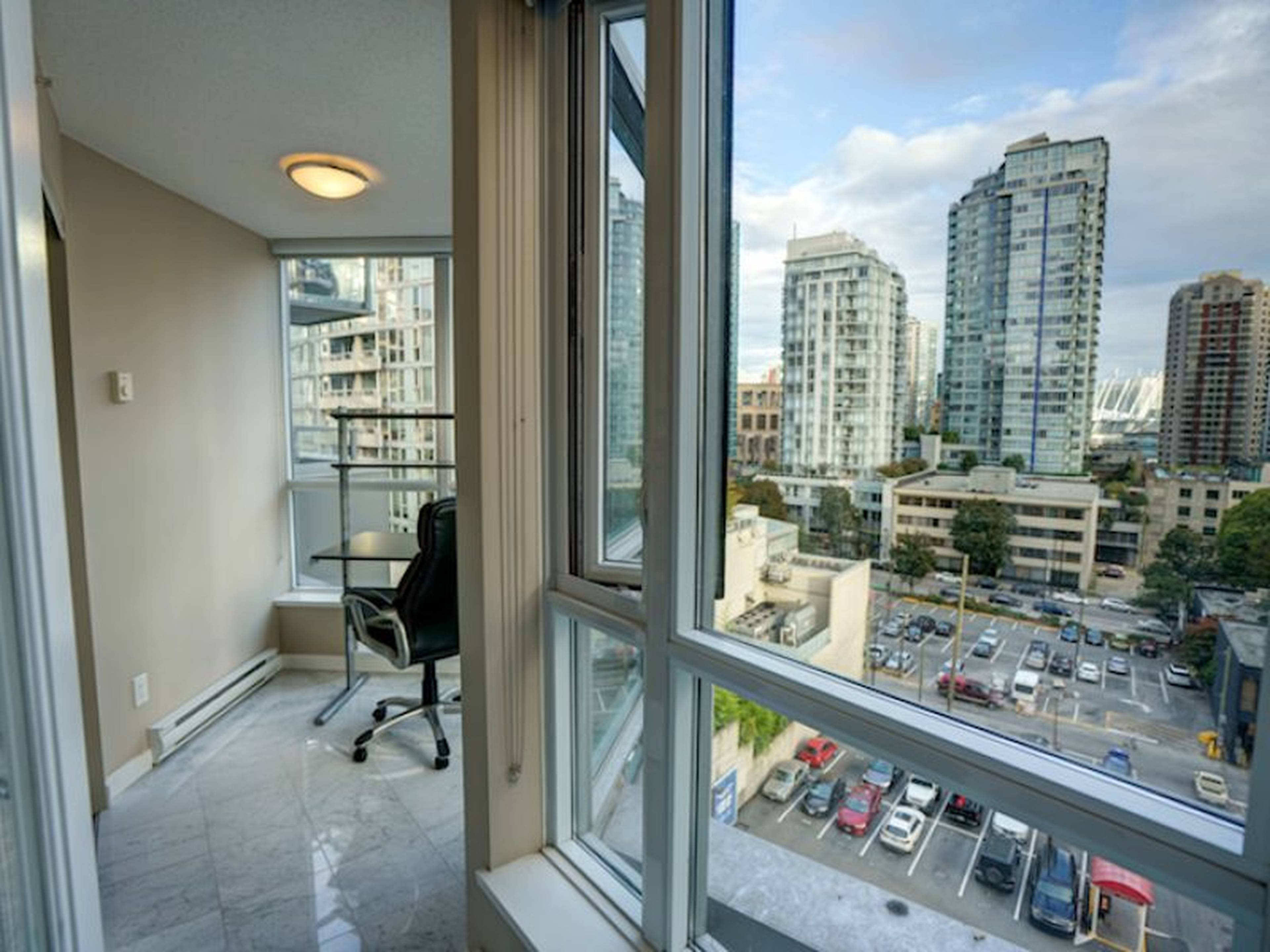 833 Seymour St 14