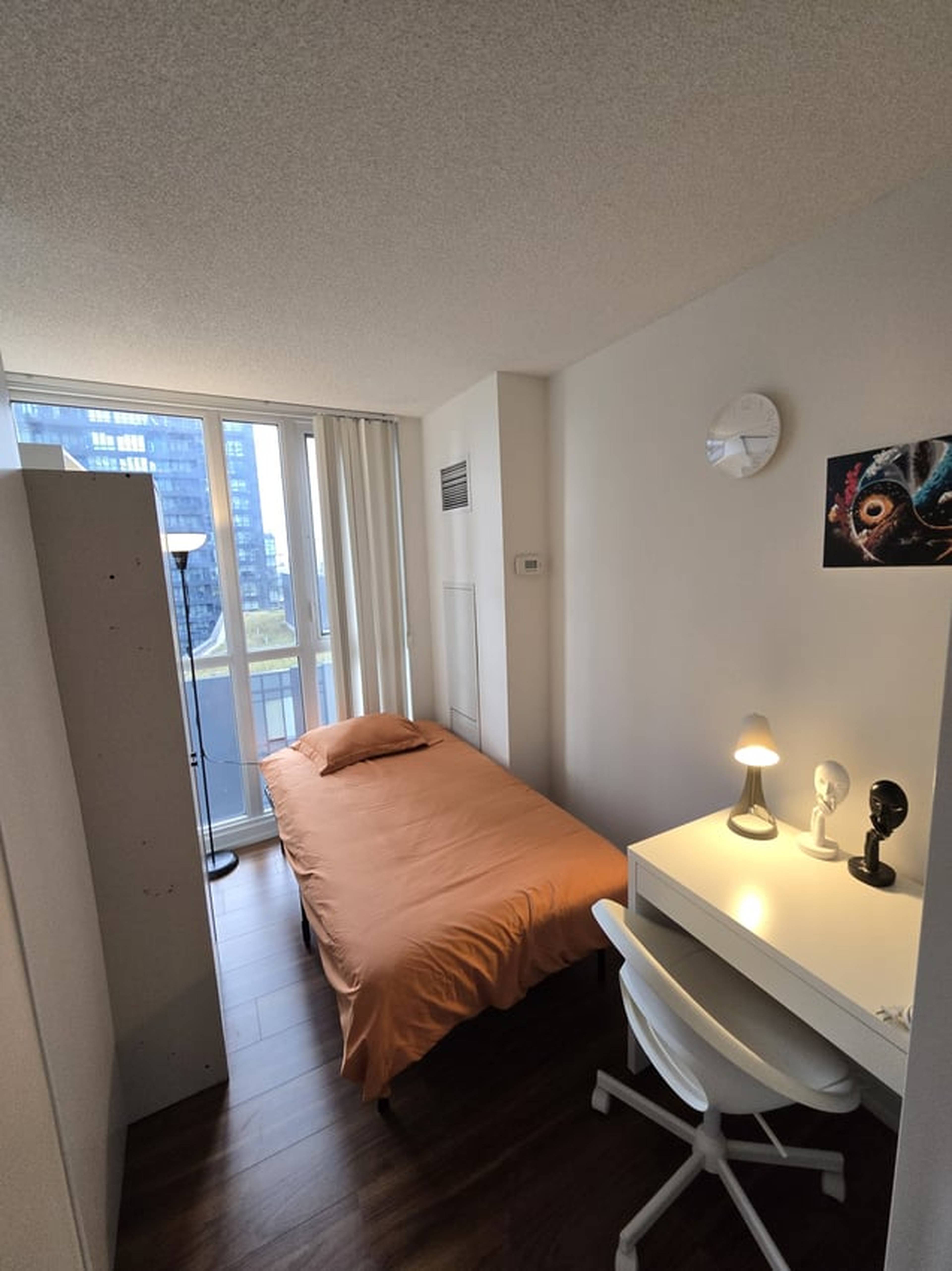 Room for rent $890 / month