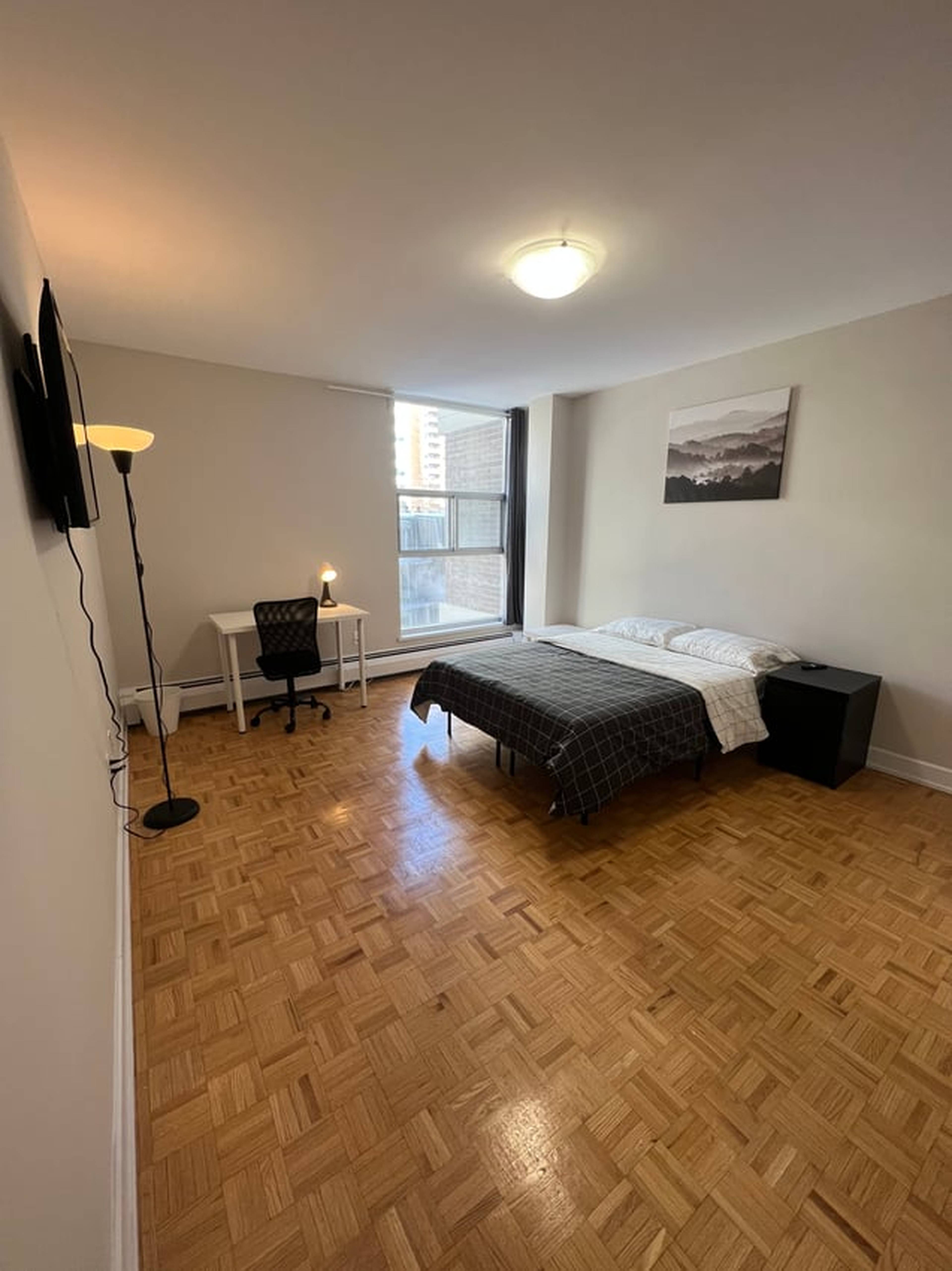 Room for rent $1,280 / month