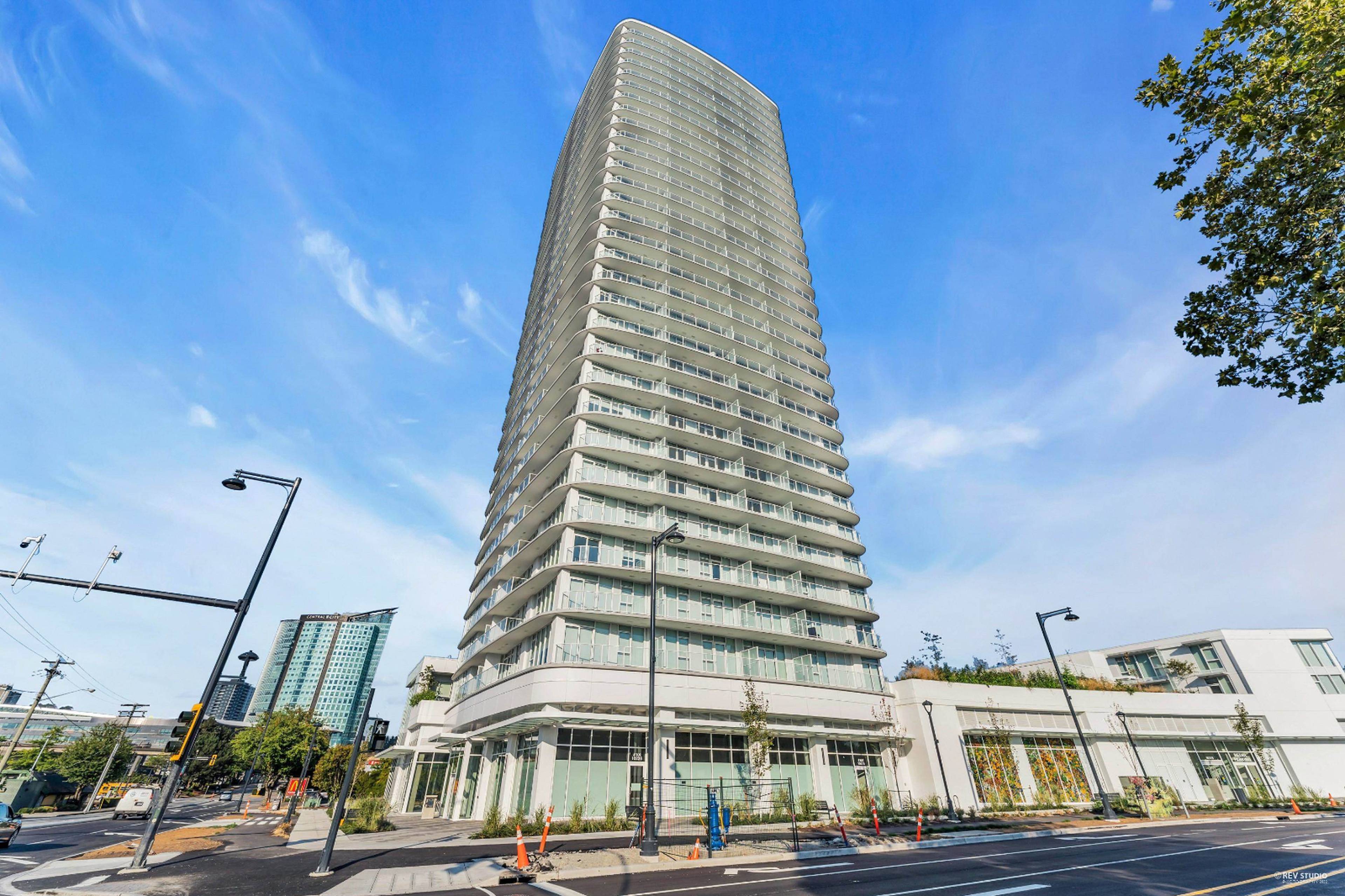 2 室  · 2 卫 for rent $2,200 / 月