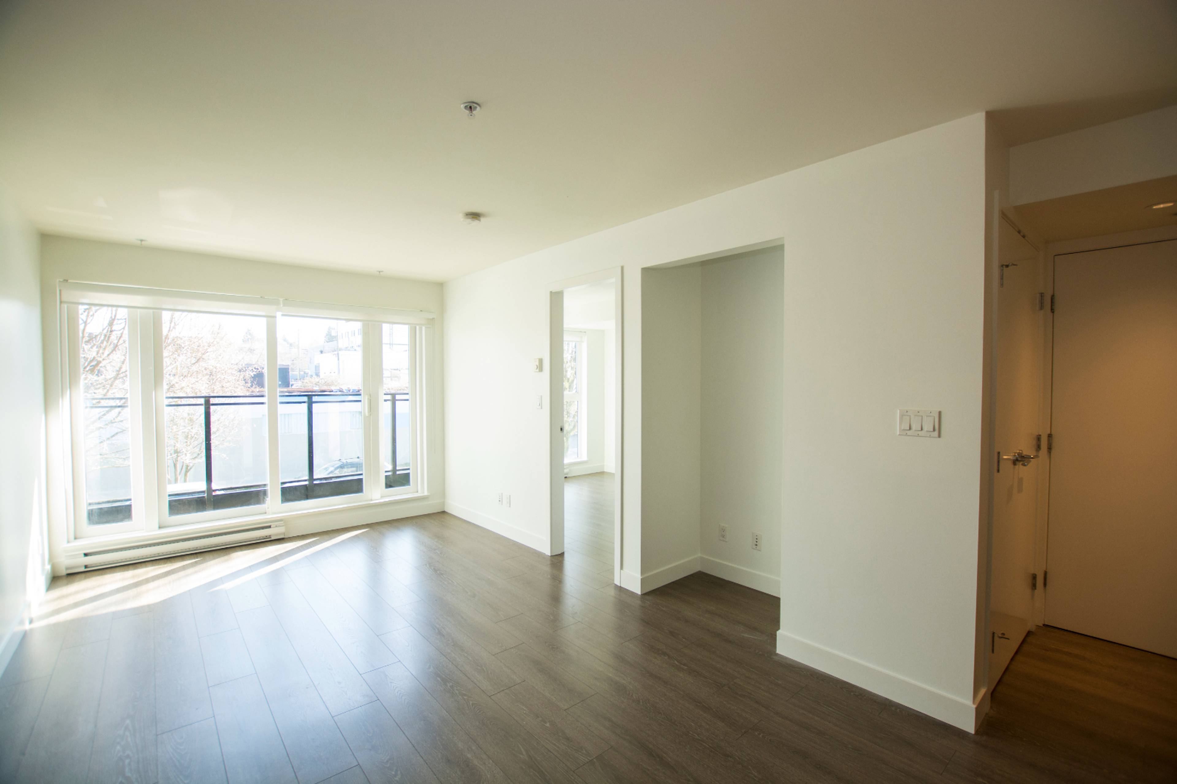 1 ch.  · 1 s. de bains for rent $2,350 / mois