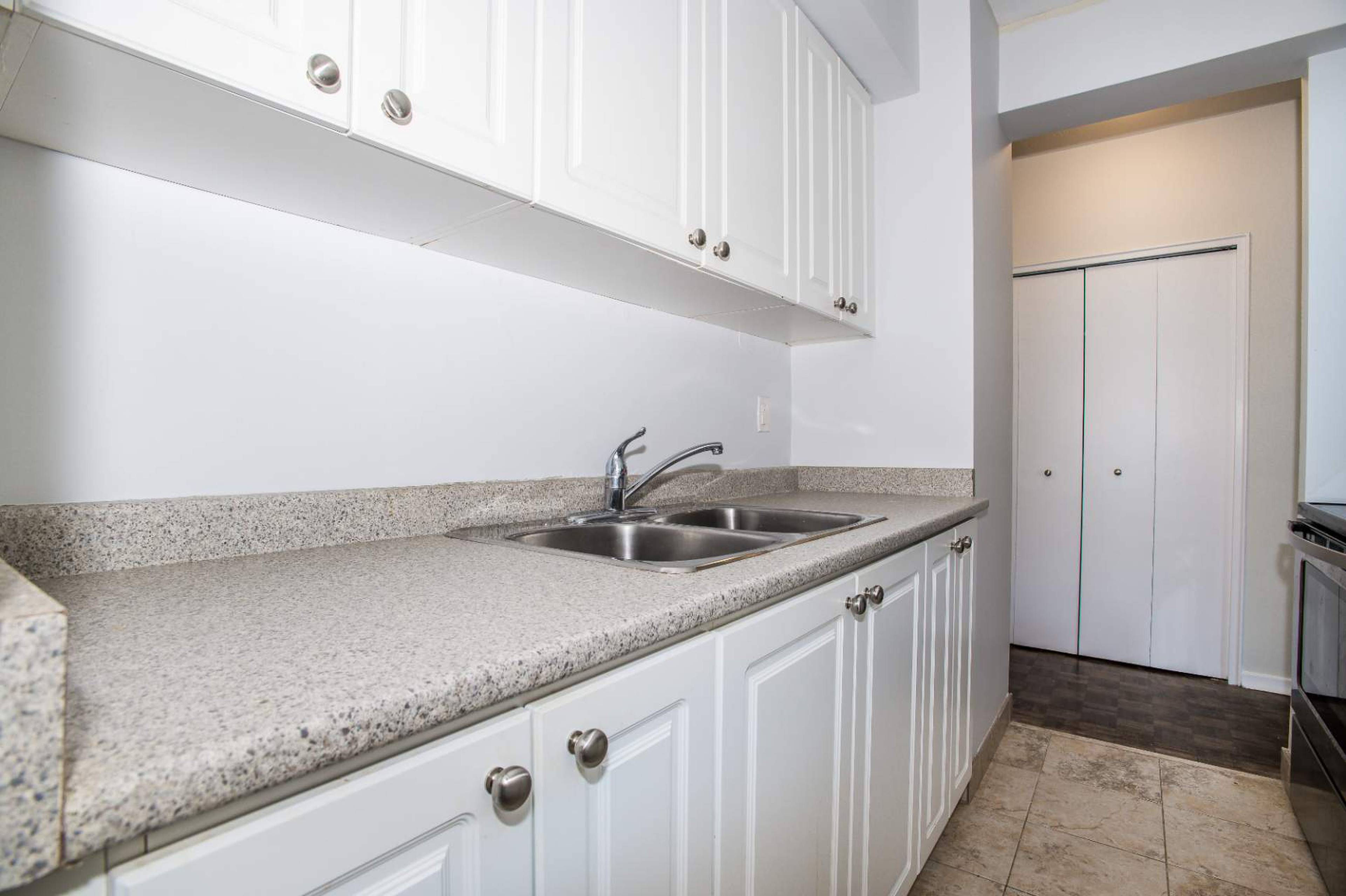 1 室  · 5 卫 for rent $1,750+ / 月