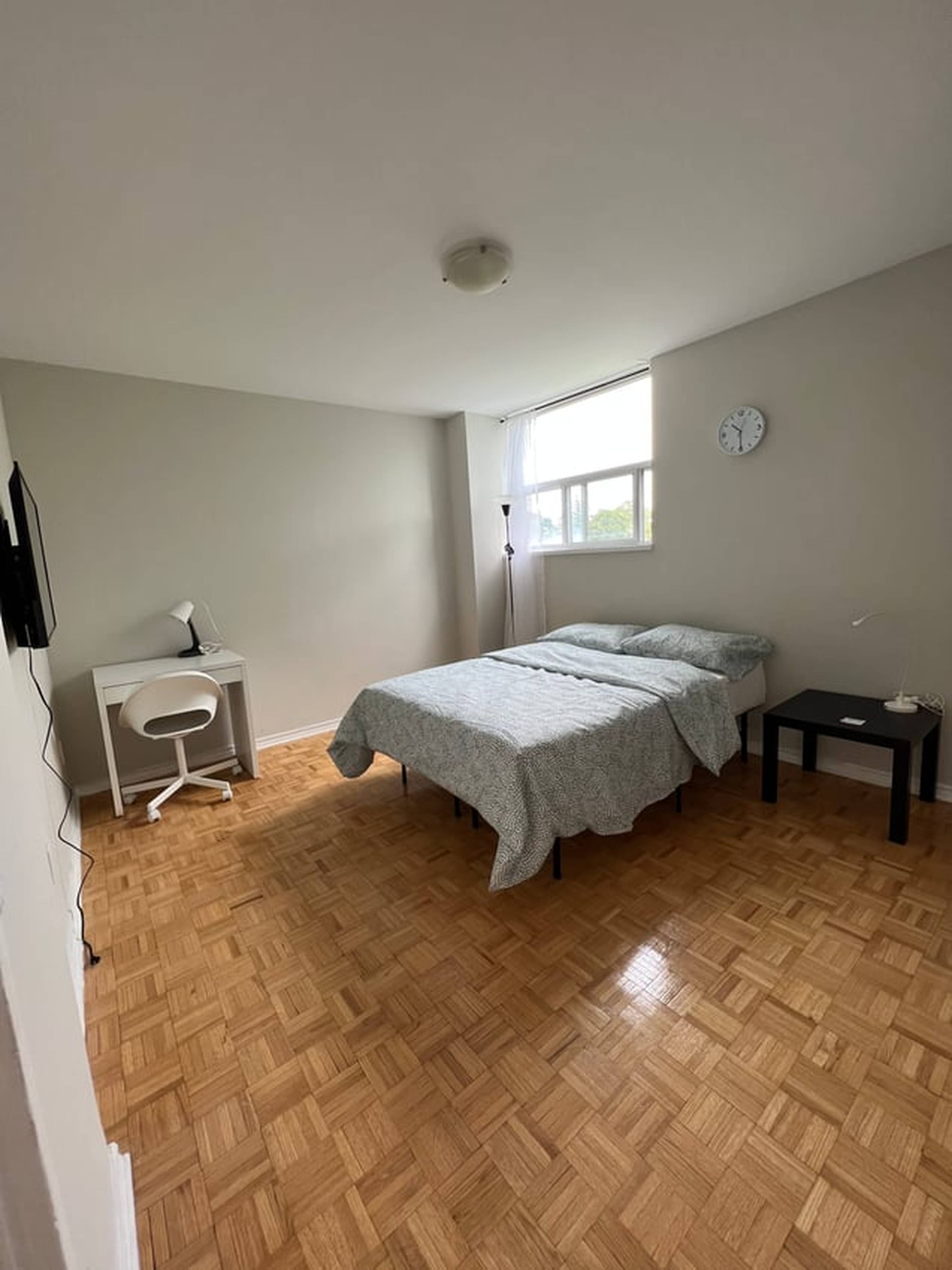 Room for rent $1,180 / month