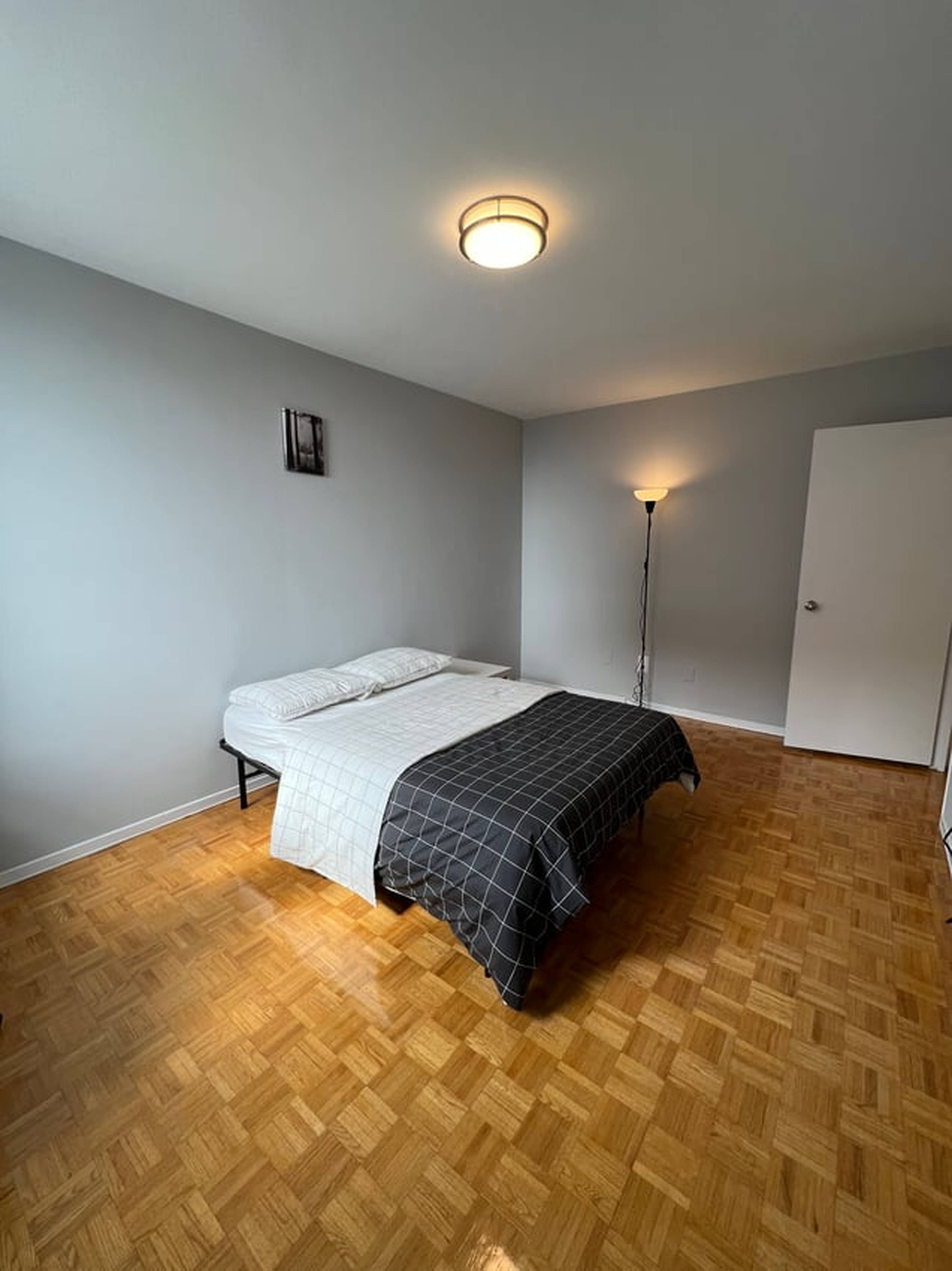 Room for rent $1,240 / month