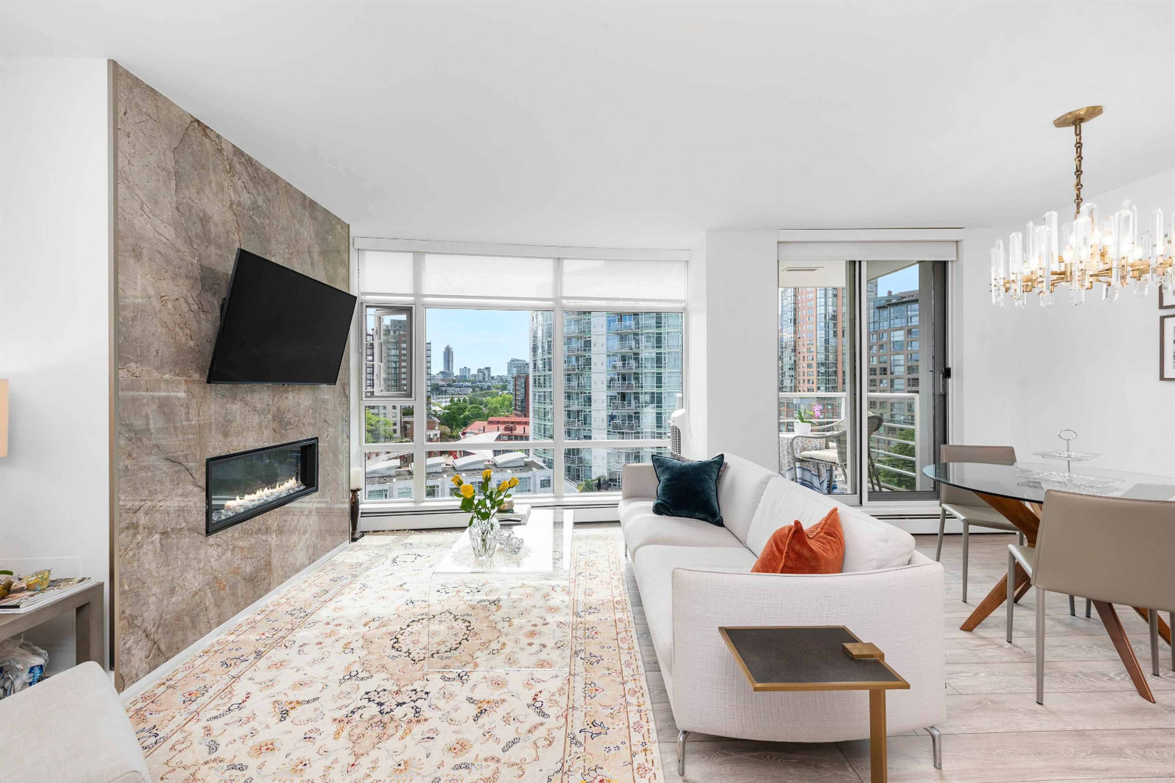 2 ch.  · 2 s. de bains for rent $5,300 / mois