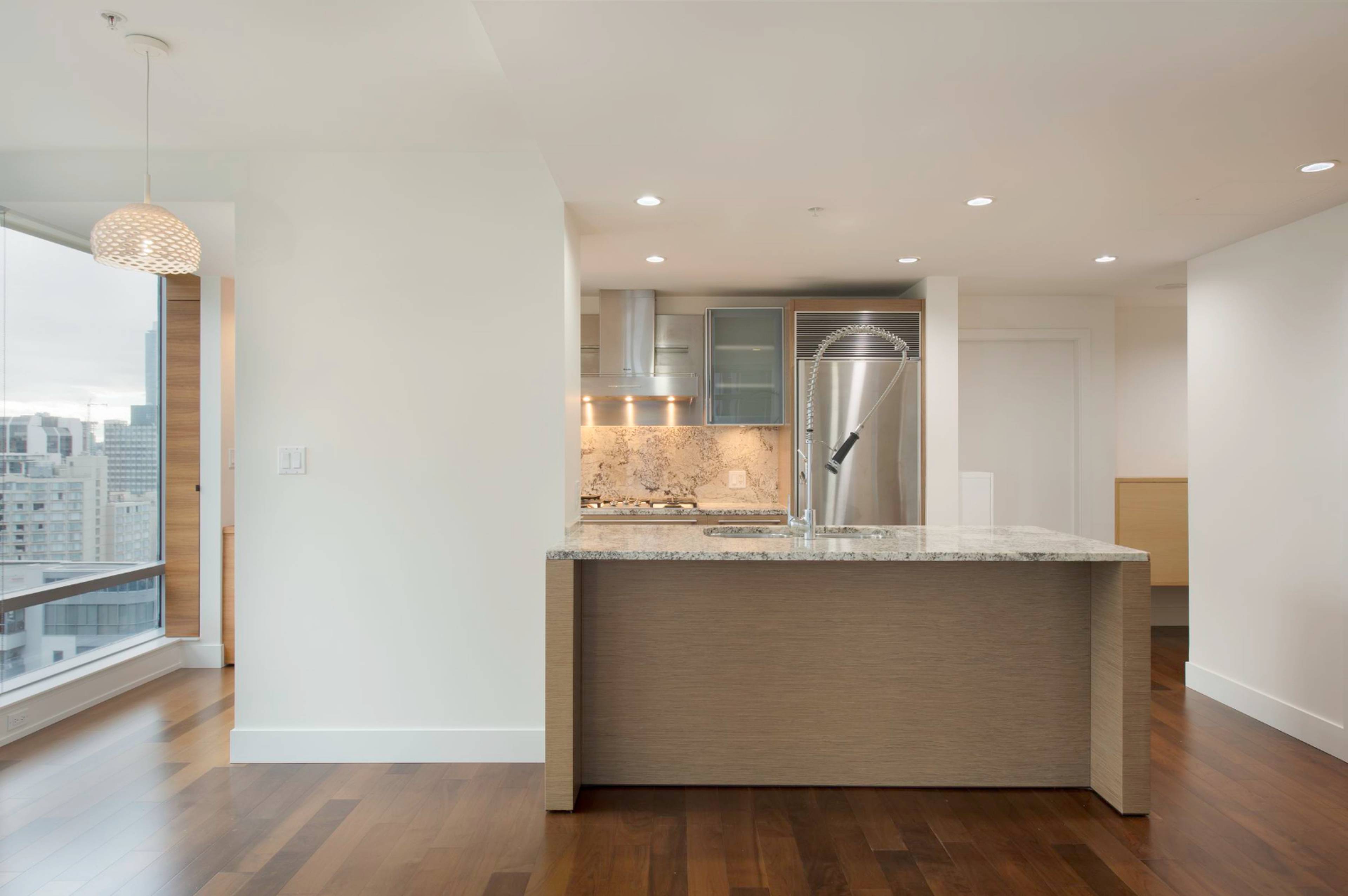 2 ch.  · 2 s. de bains for rent $4,500 / mois