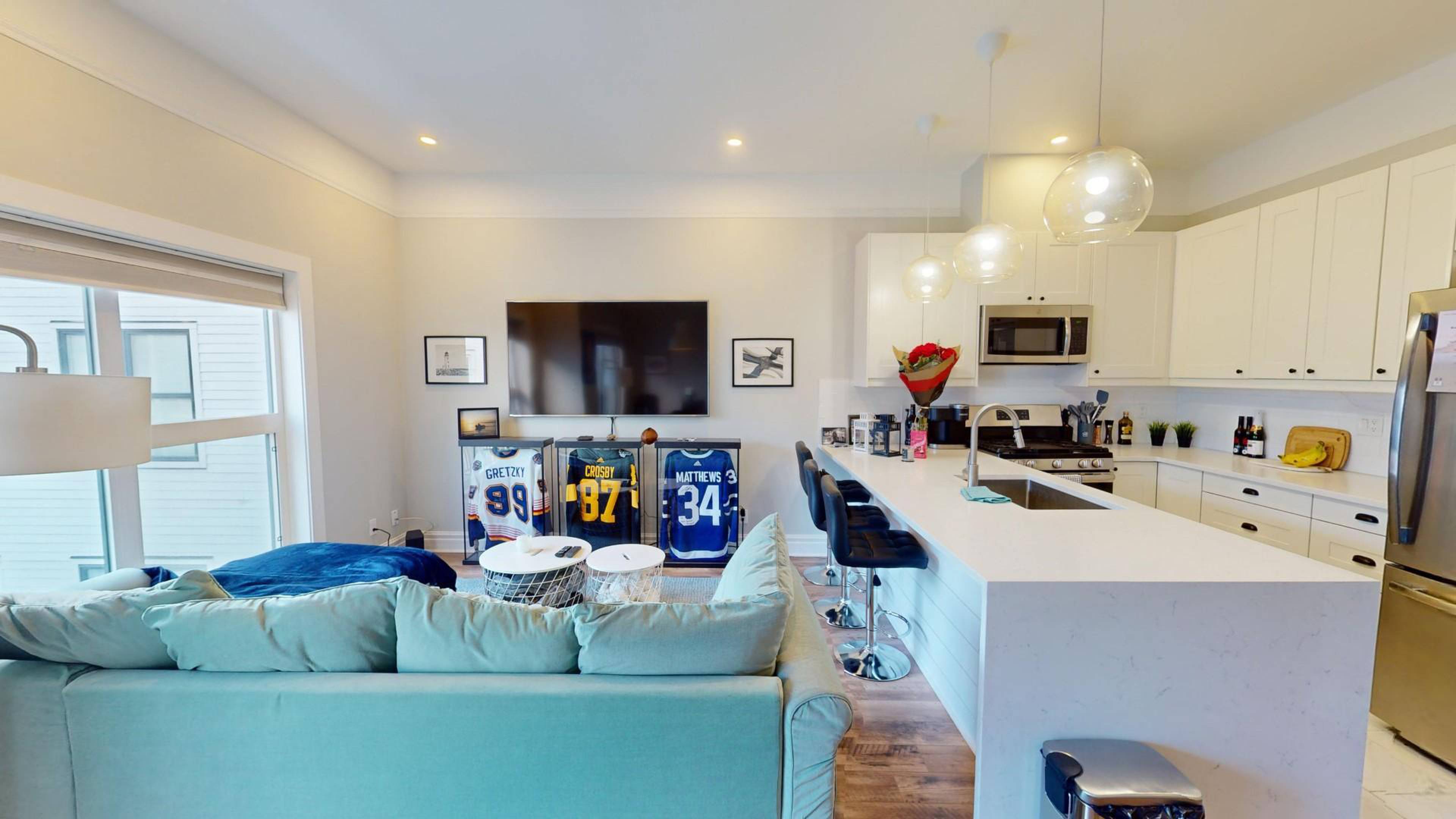 2 Bed  · 1 Bath for rent $2,300 / month