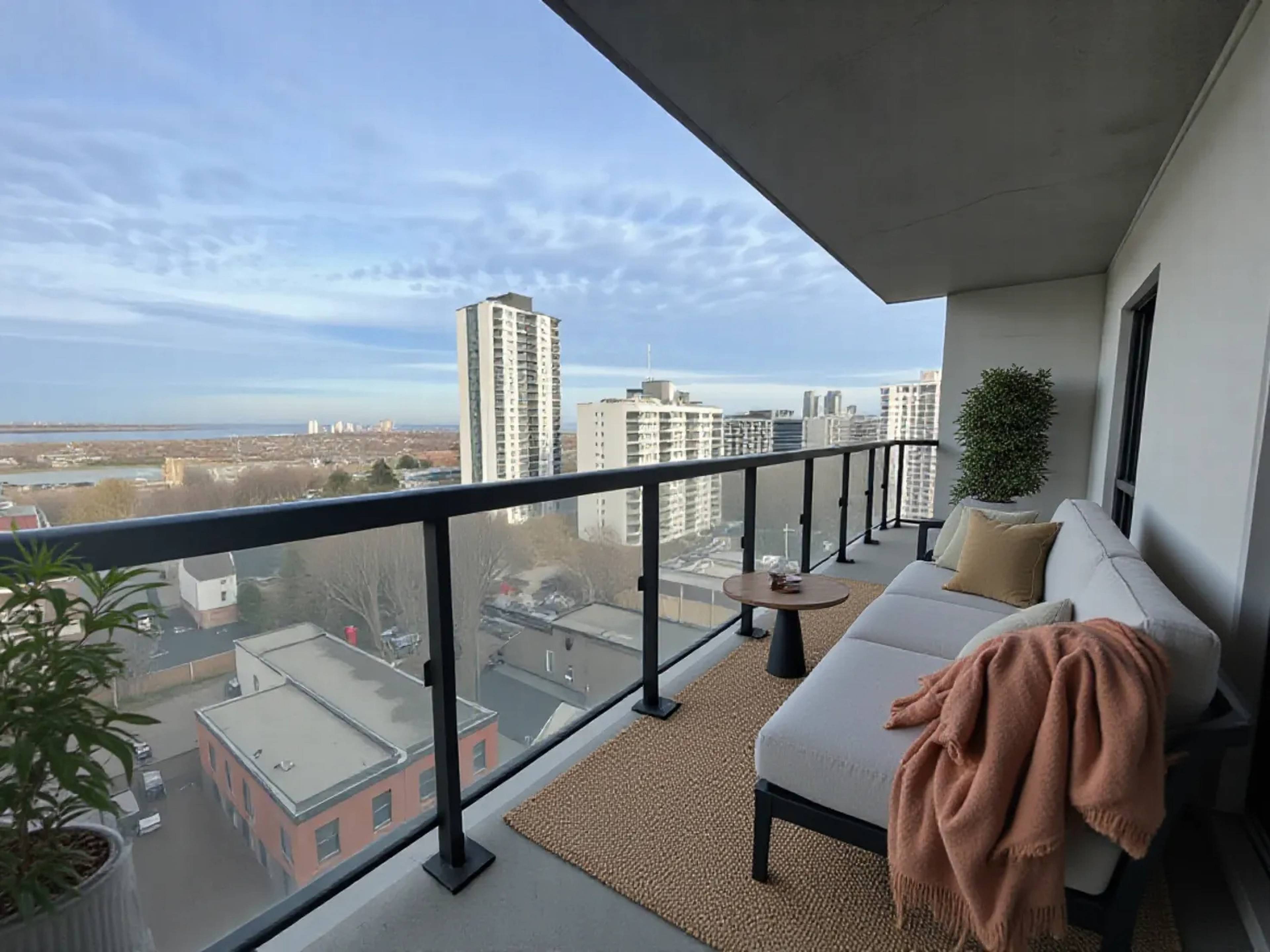 2 Bed  · 2 Bath for rent $2,595 / month