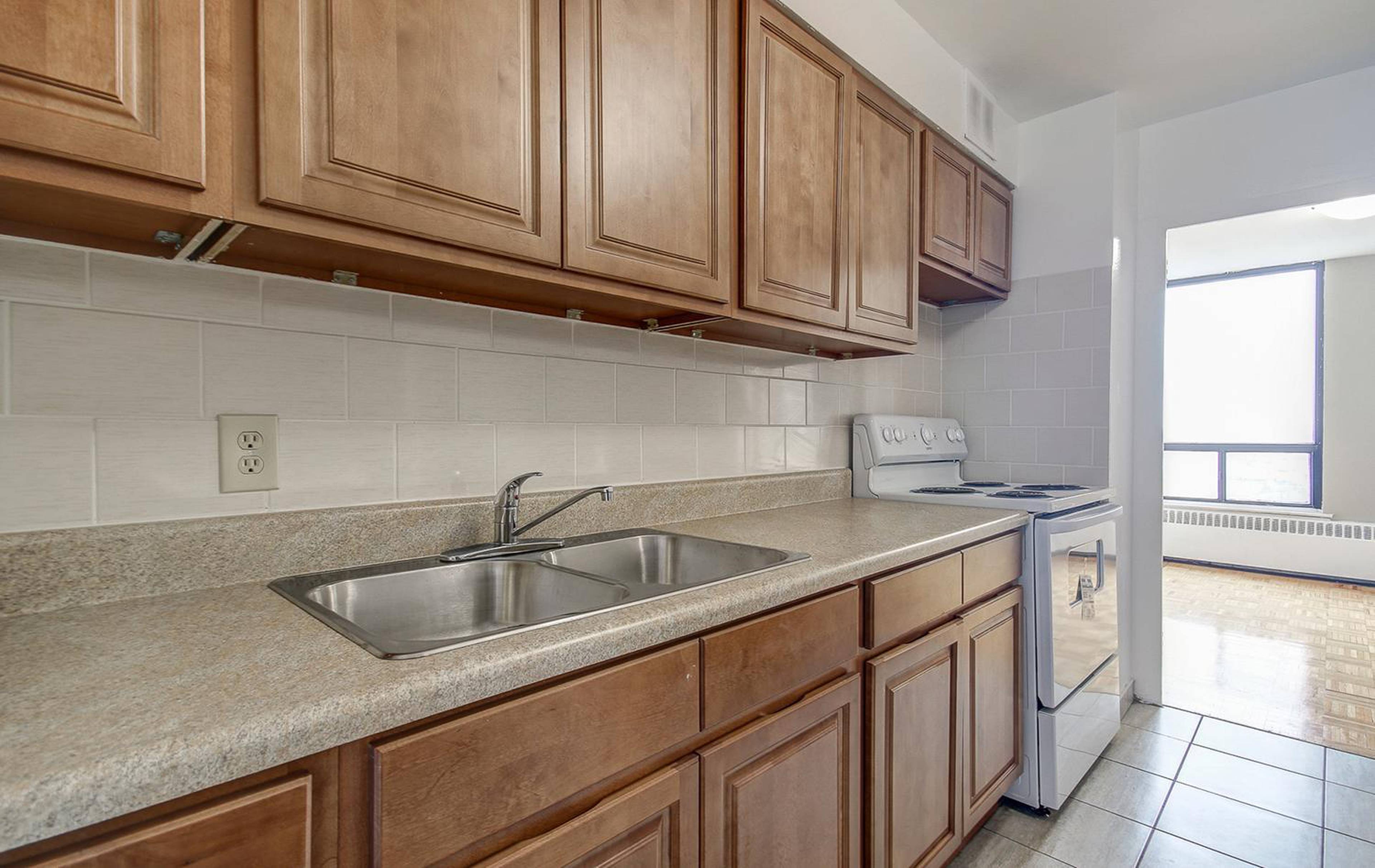 2 室  · 1 卫 for rent $2,179 / 月