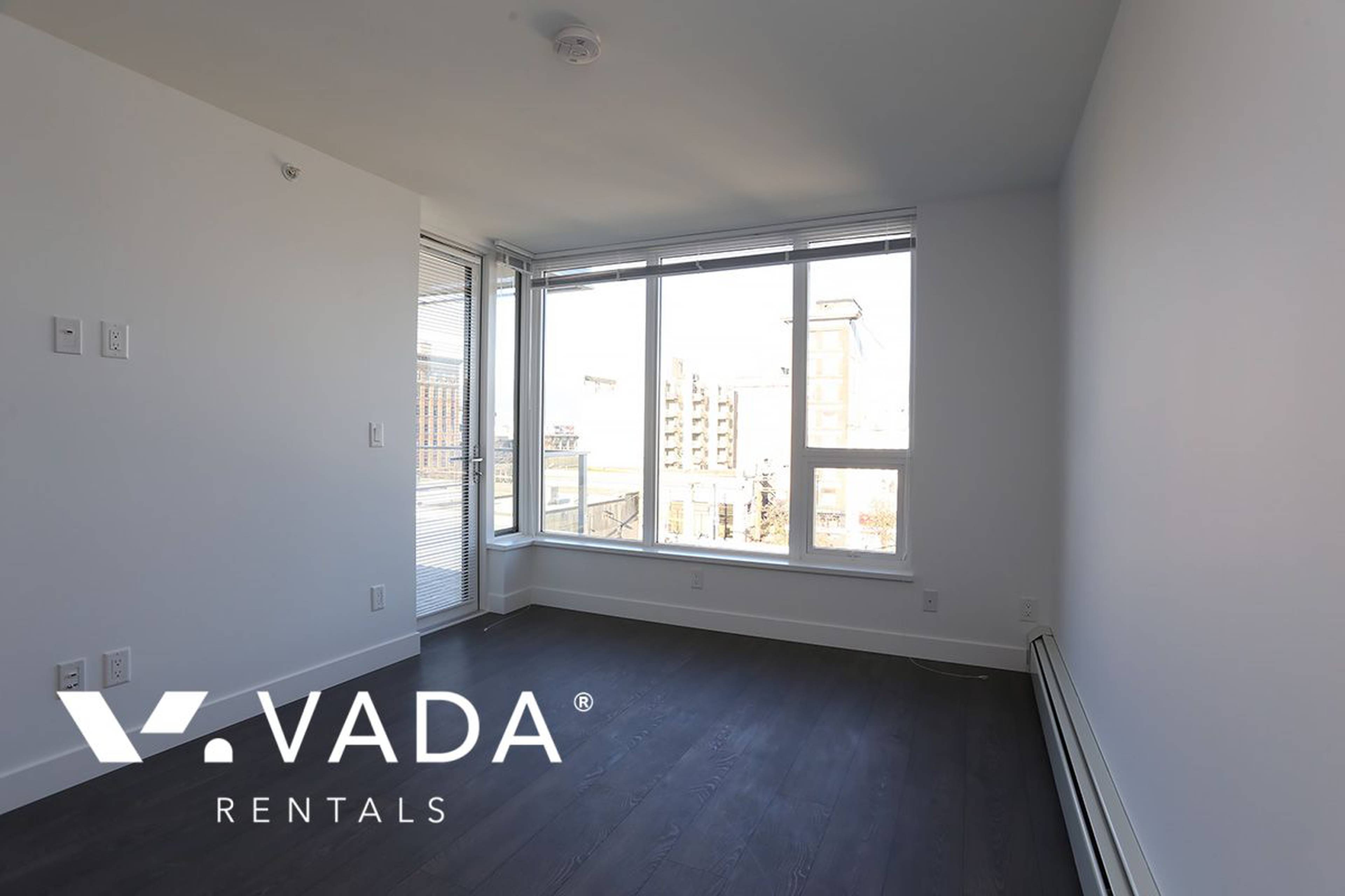 1 ch.  · 1 s. de bains for rent $2,200 / mois