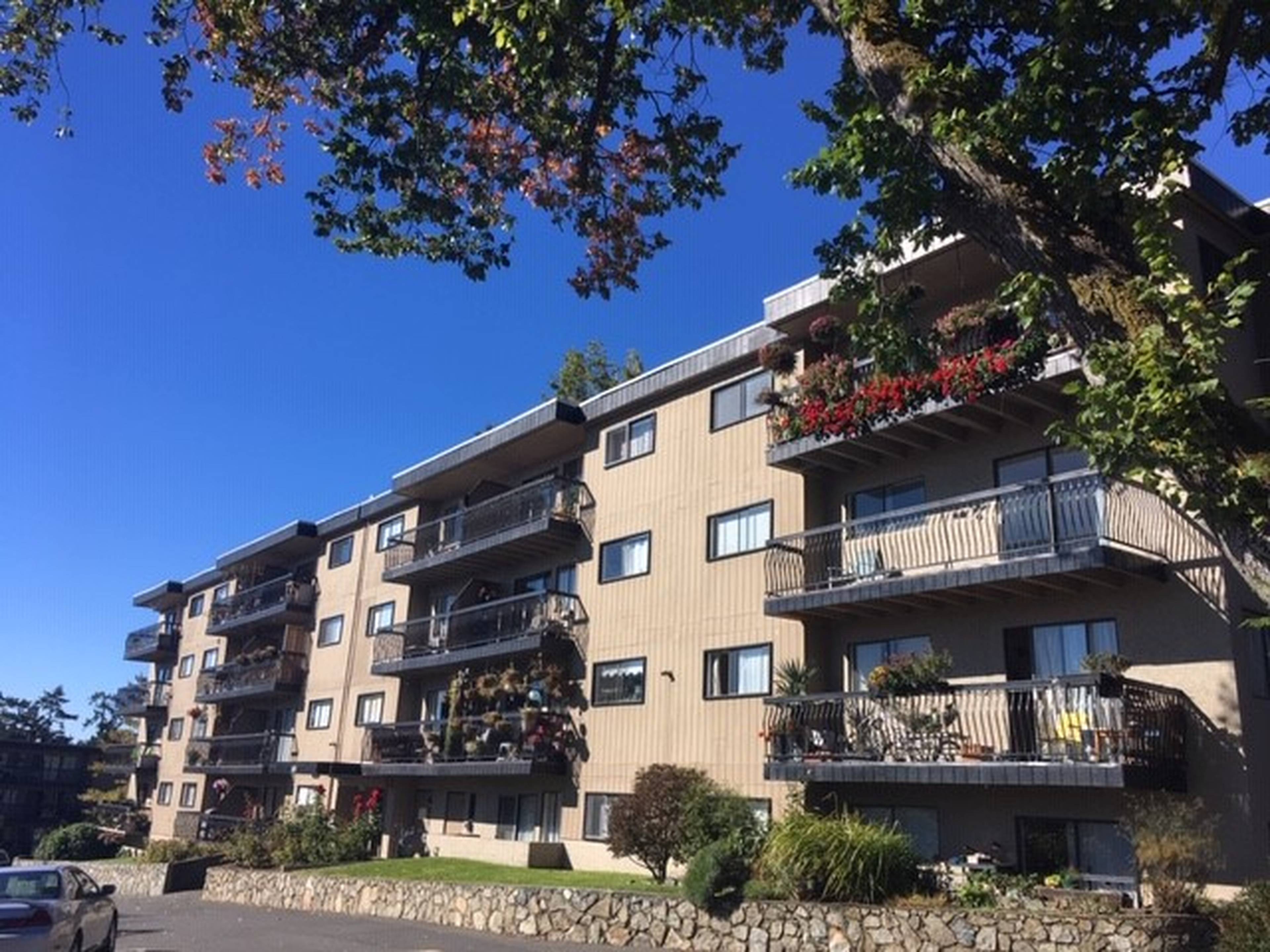 2 Bed  · 1 Bath for rent $1,800 / month