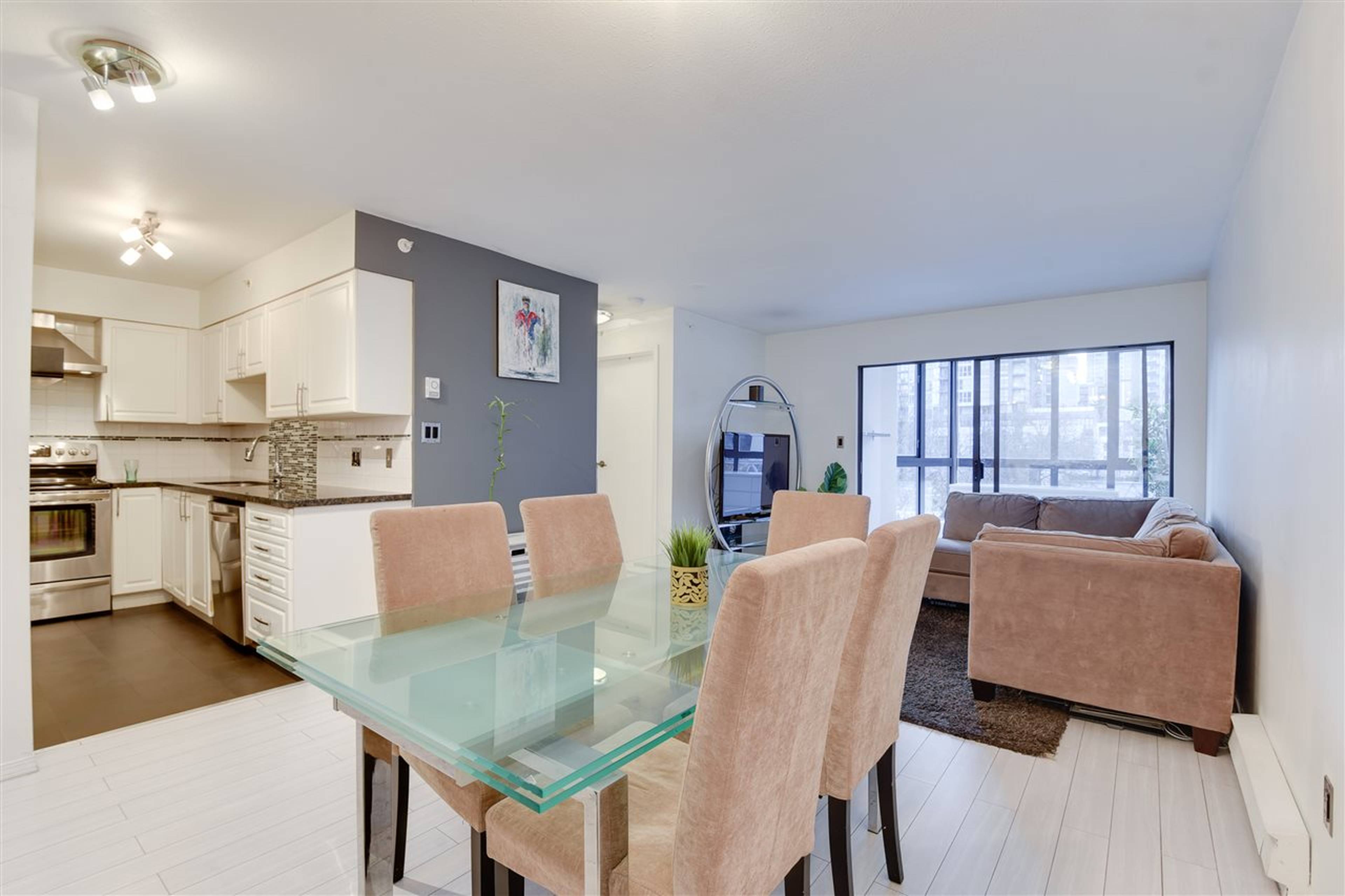 1 室  · 1 卫 for rent $2,500 / 月