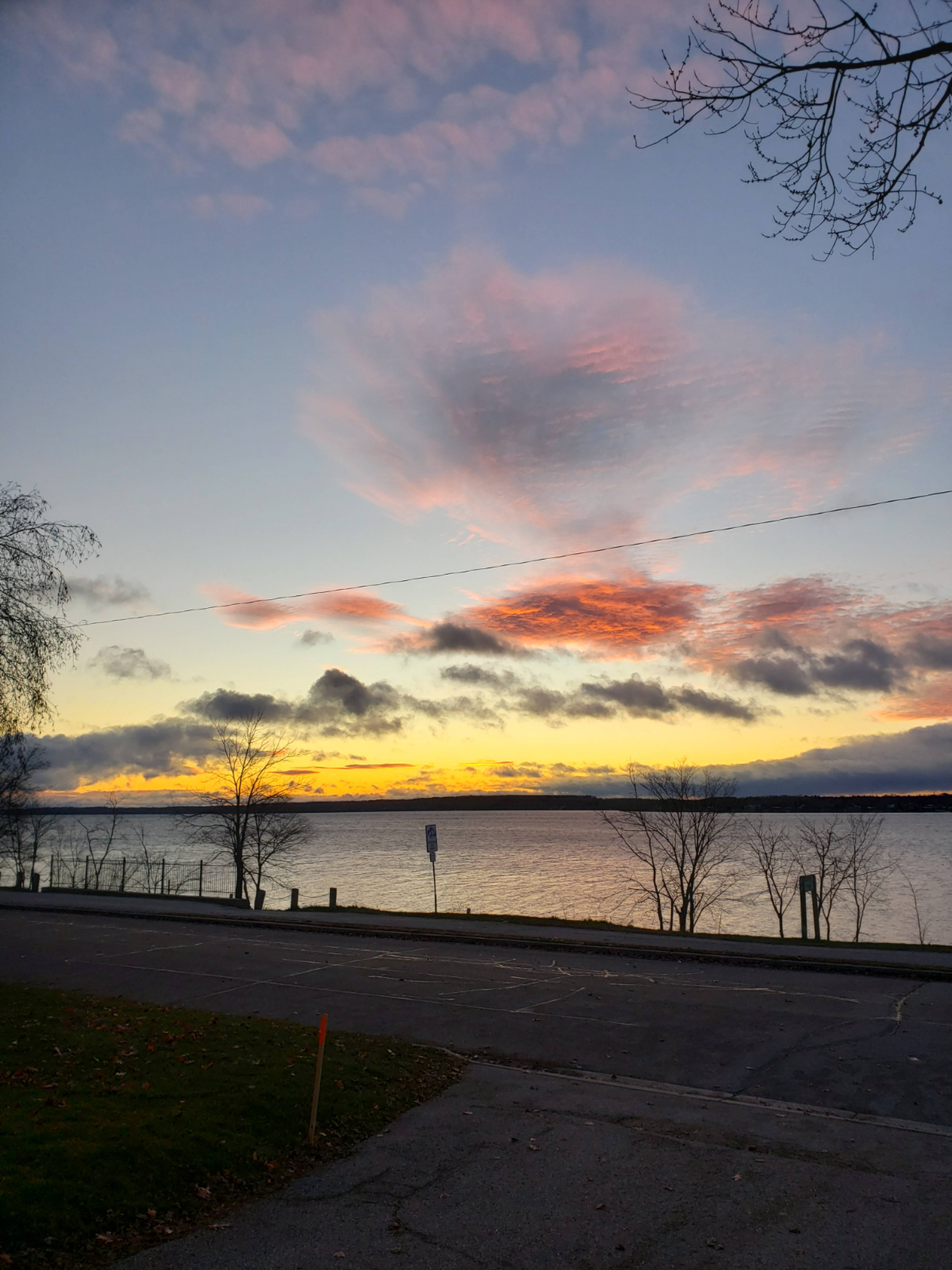 2 室  · 1 卫 for rent $2,200 / 月