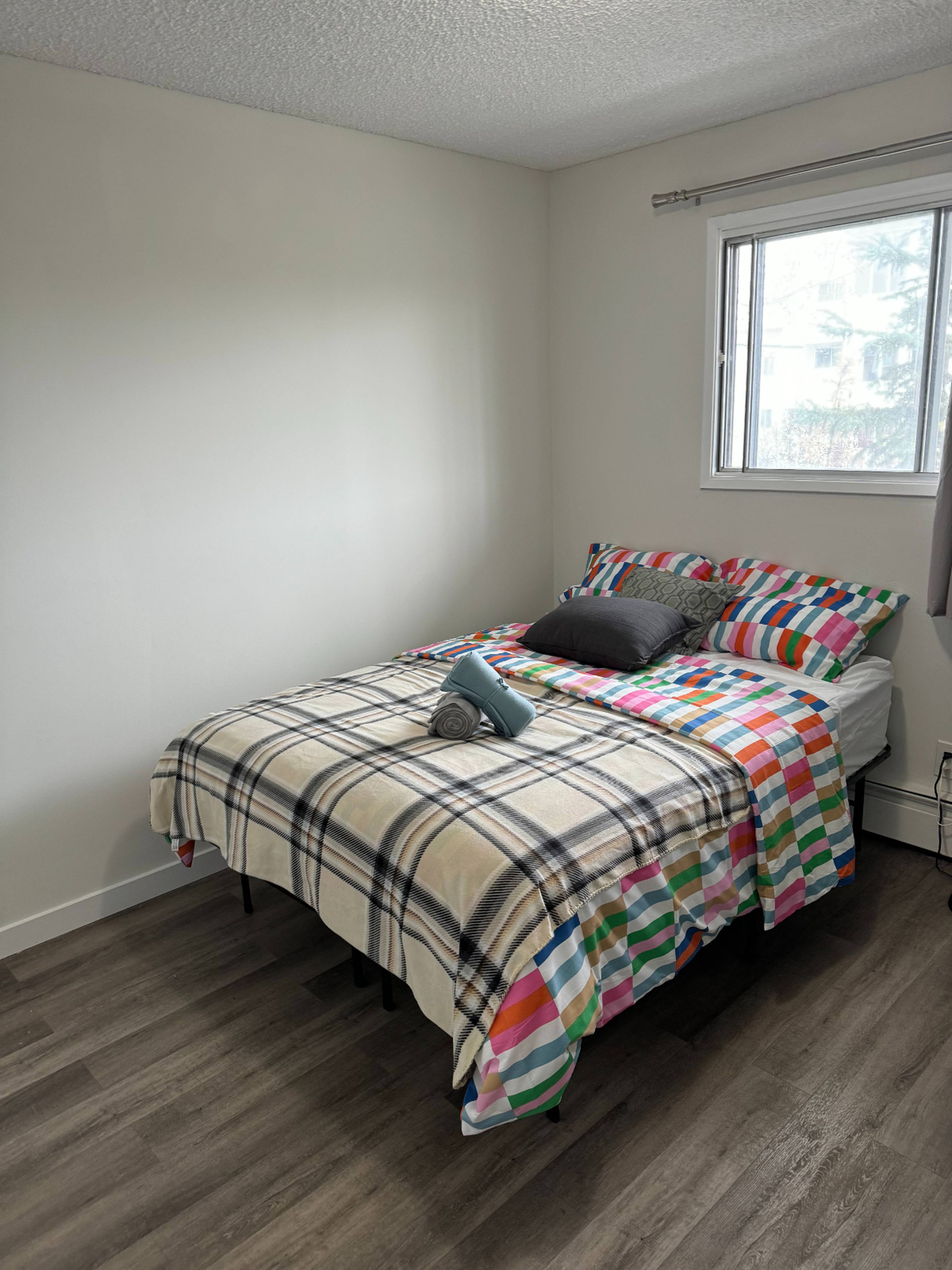 Room for rent $800 / month