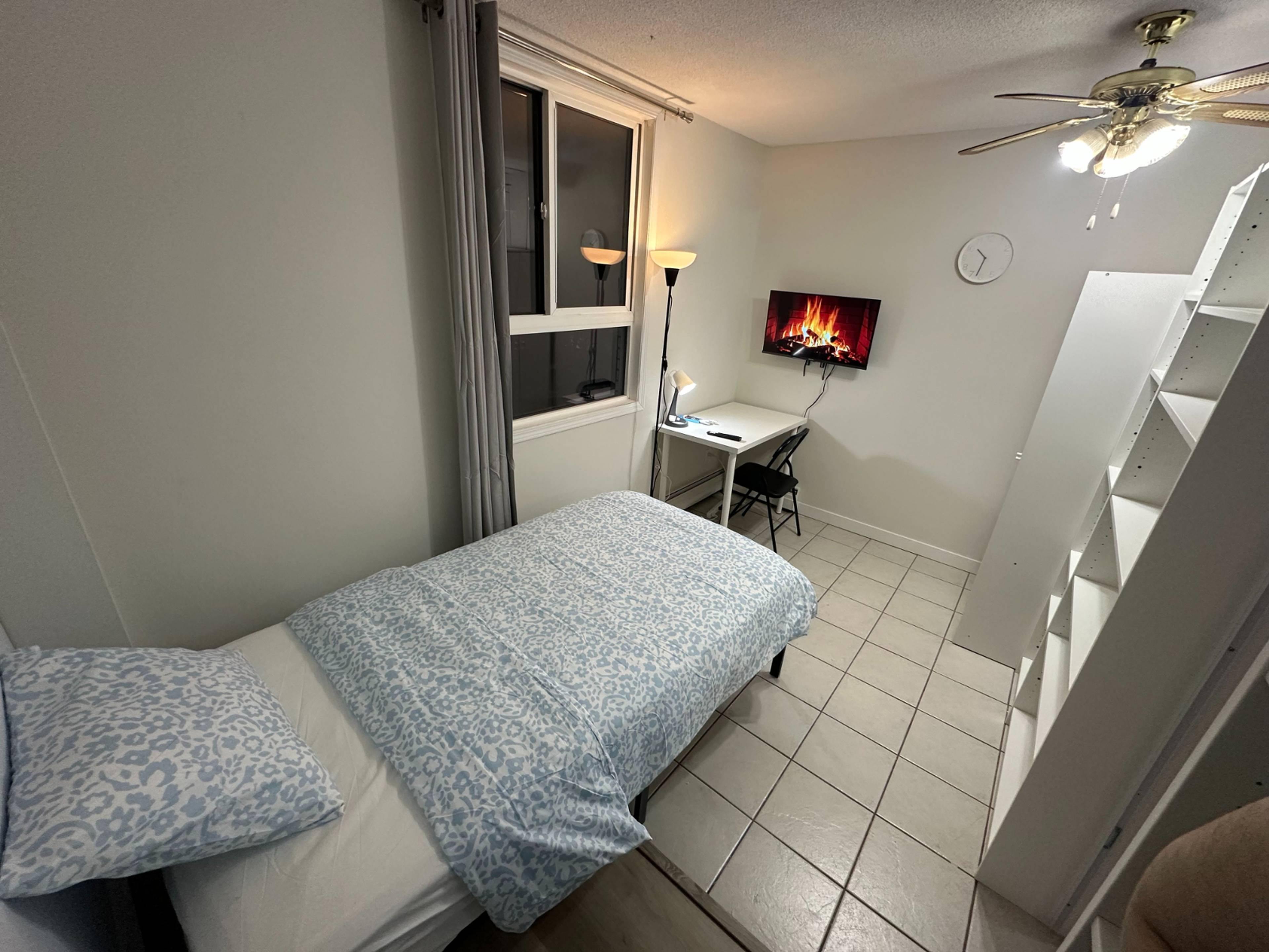 Room for rent $600 / month