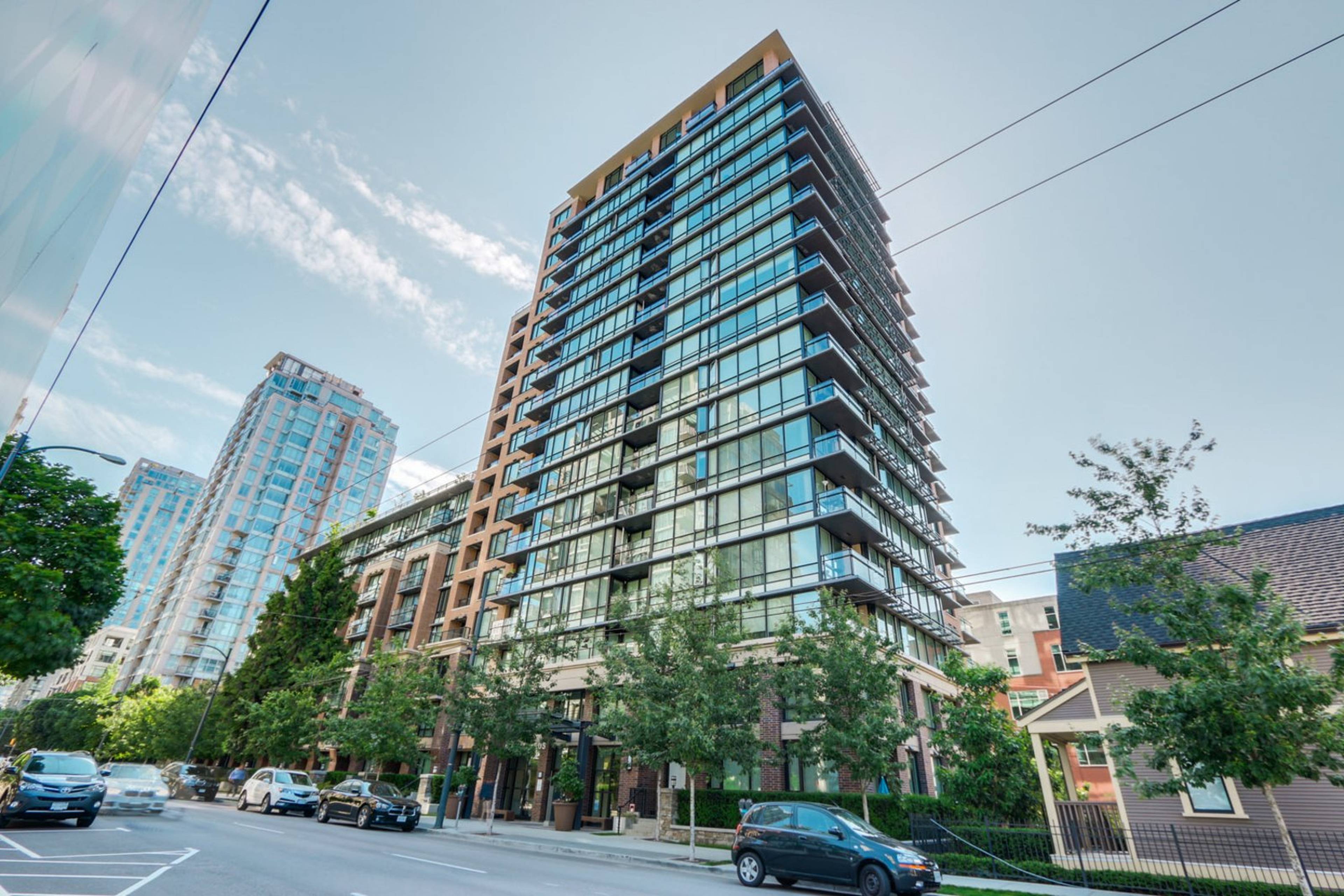 1 ch.  · 1 s. de bains for rent $3,100 / mois